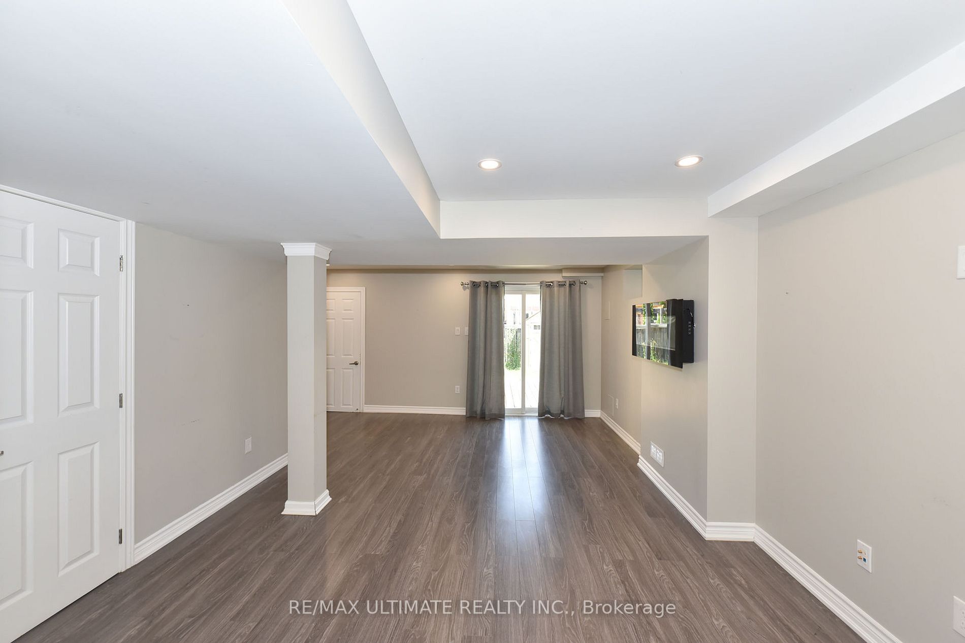 27 La Roche Avenue