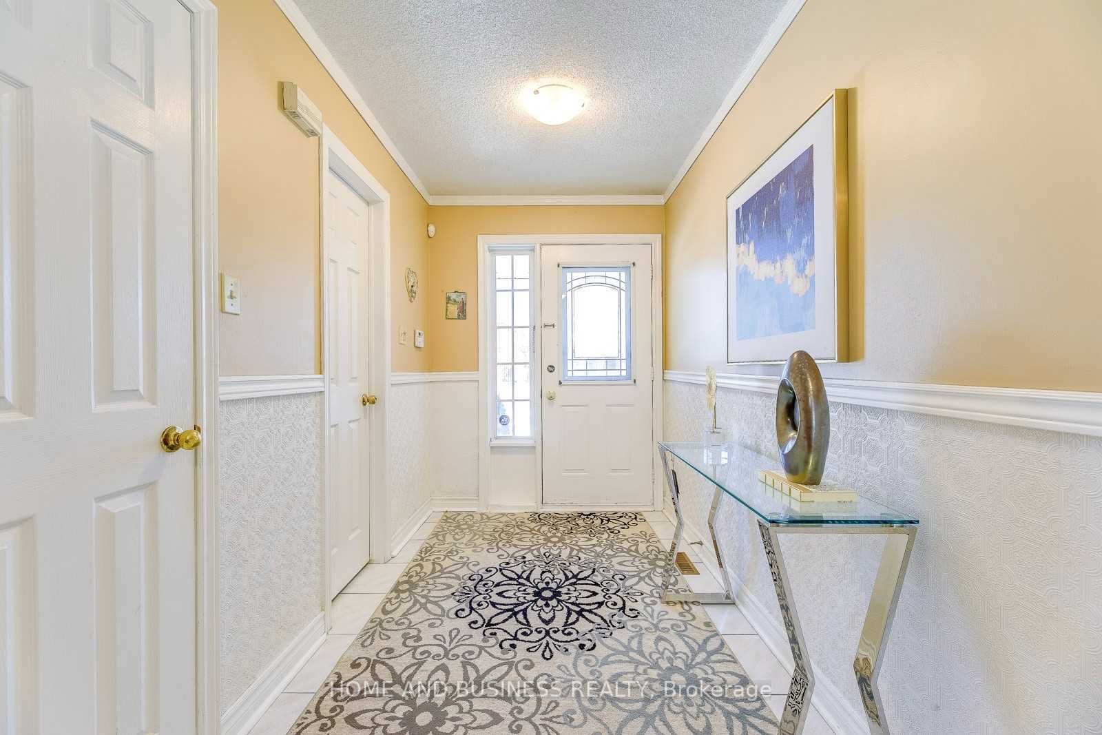 308 Hillside Dr