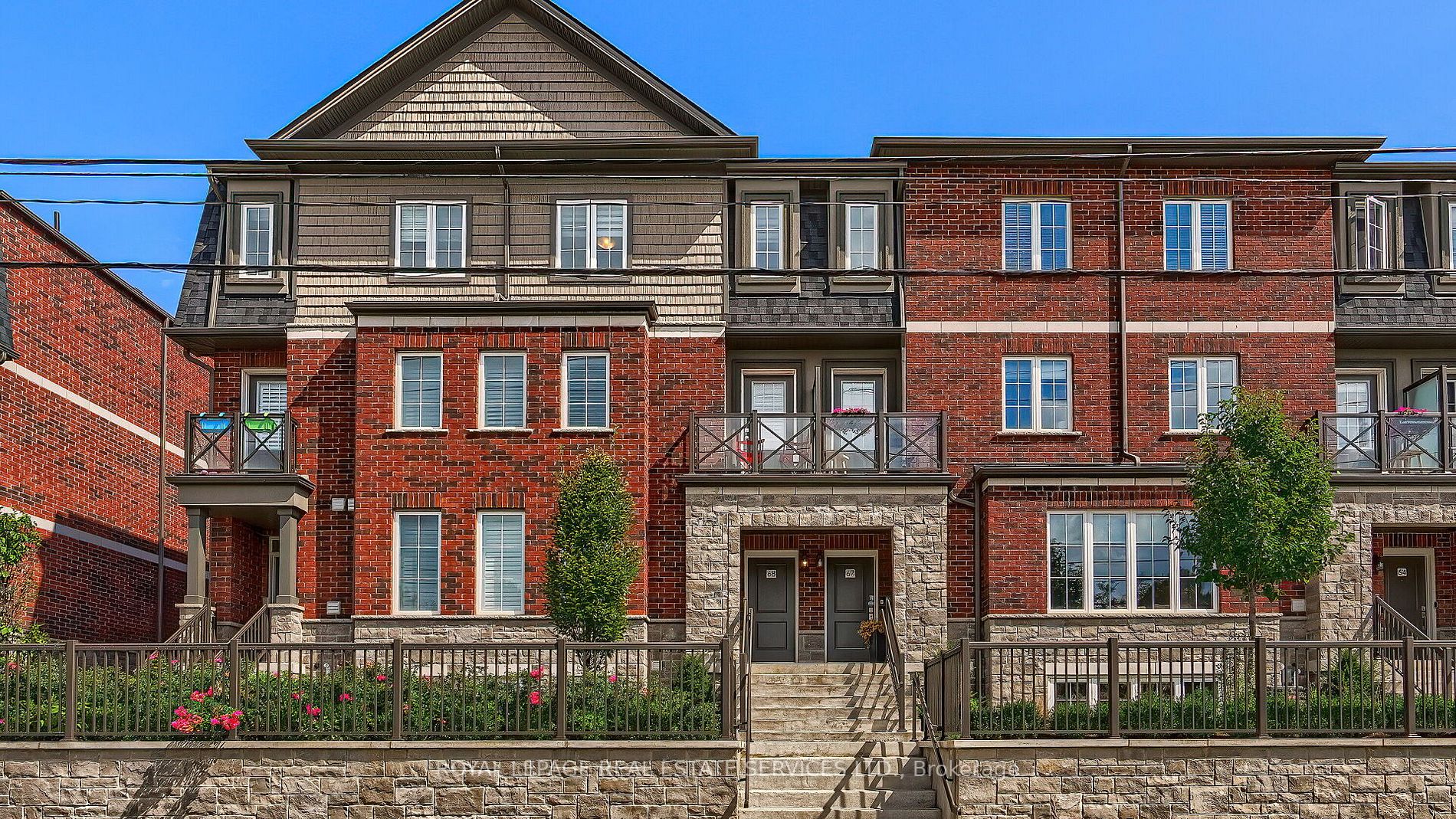 445 Ontario St S, #68