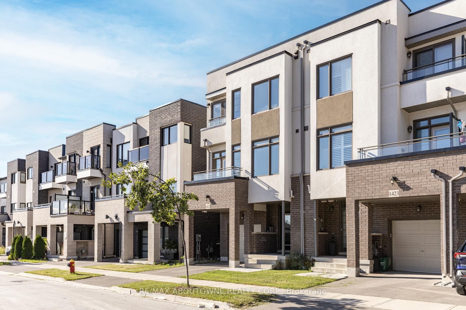 1421 Clarriage Crt