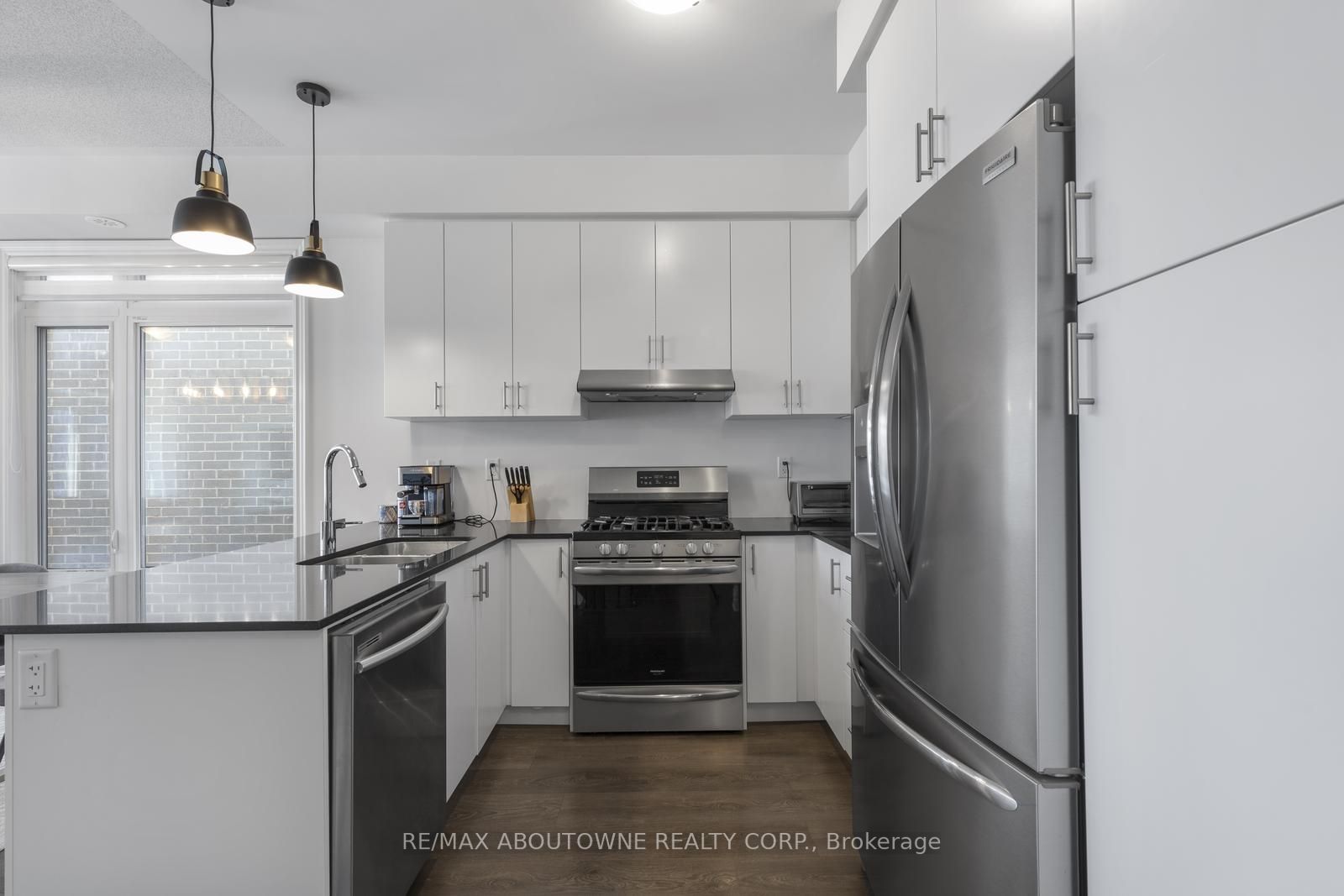 1421 Clarriage Crt
