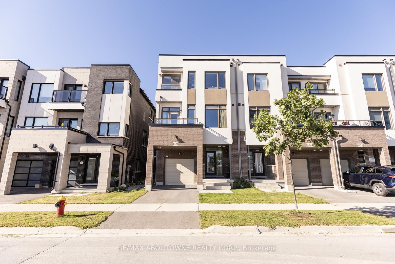1421 Clarriage Crt
