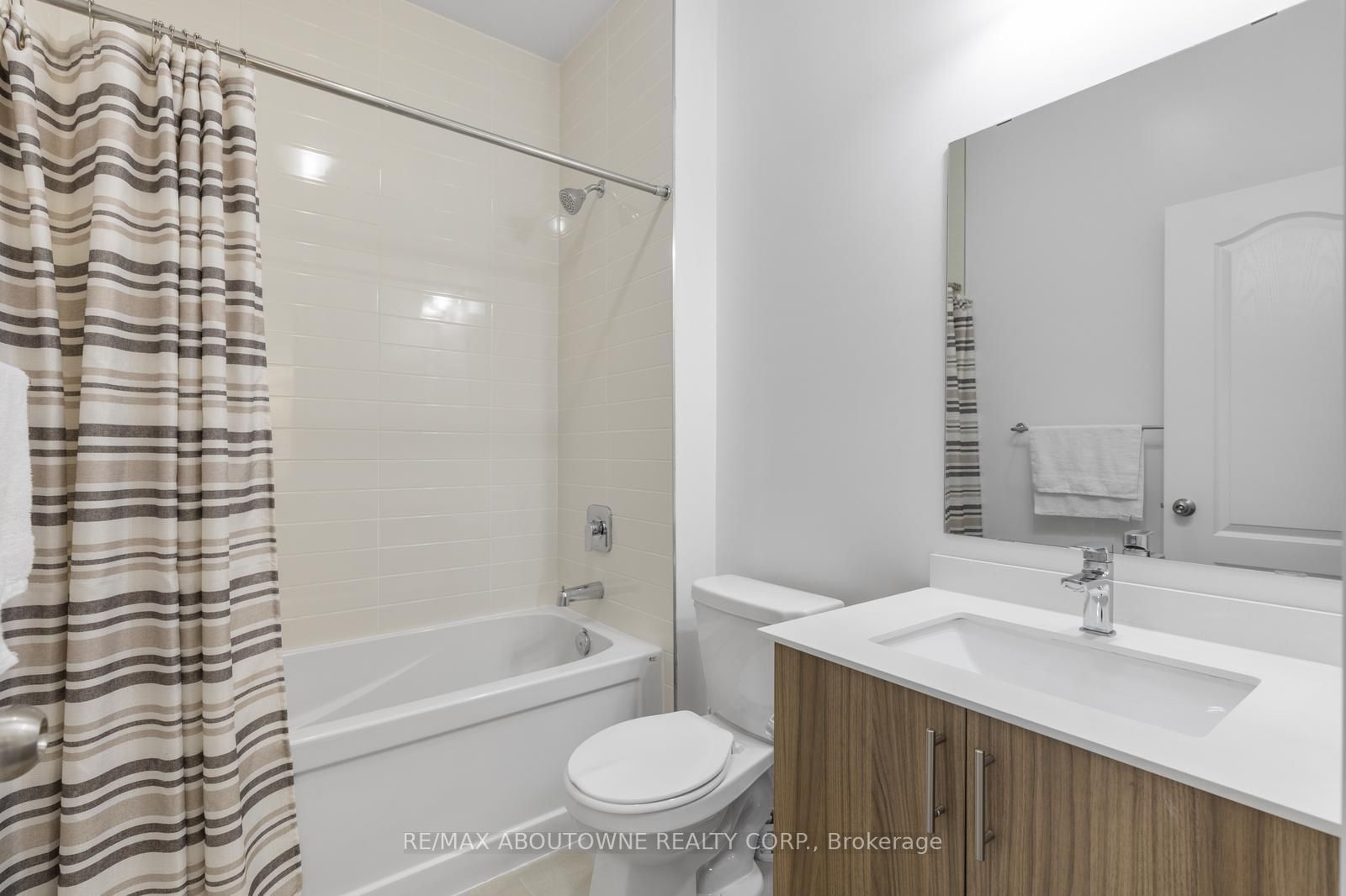 1421 Clarriage Crt