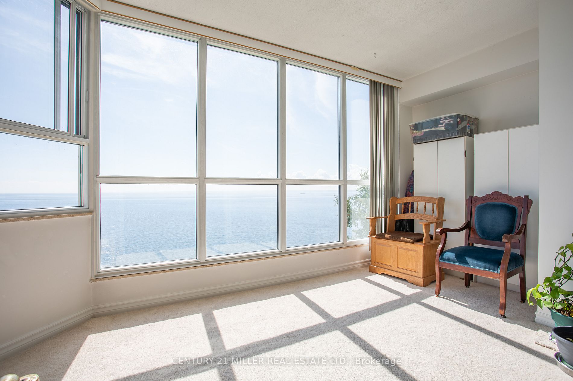 5280 Lakeshore Road, #608