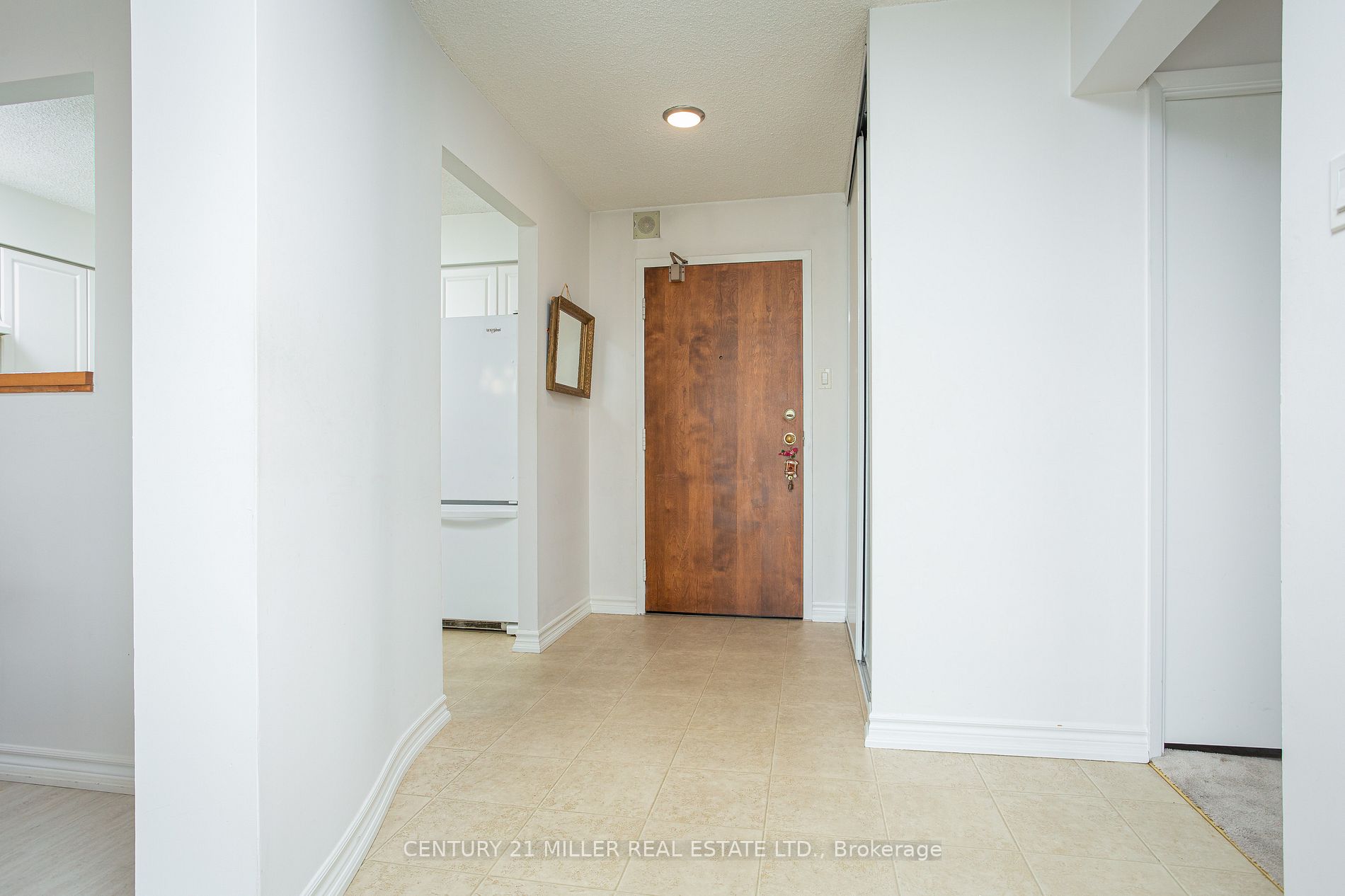 5280 Lakeshore Rd, #608