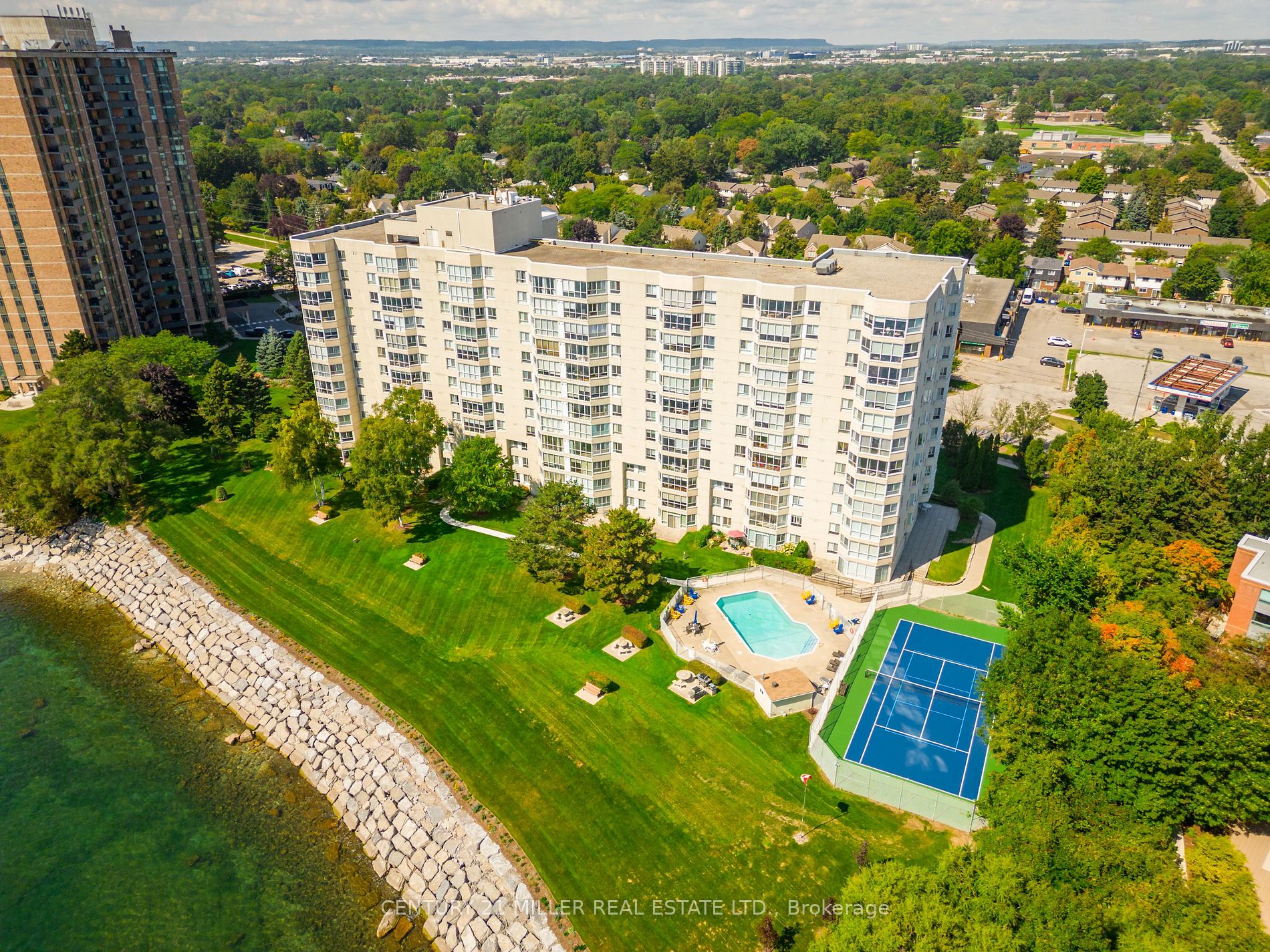 5280 Lakeshore Rd, #608