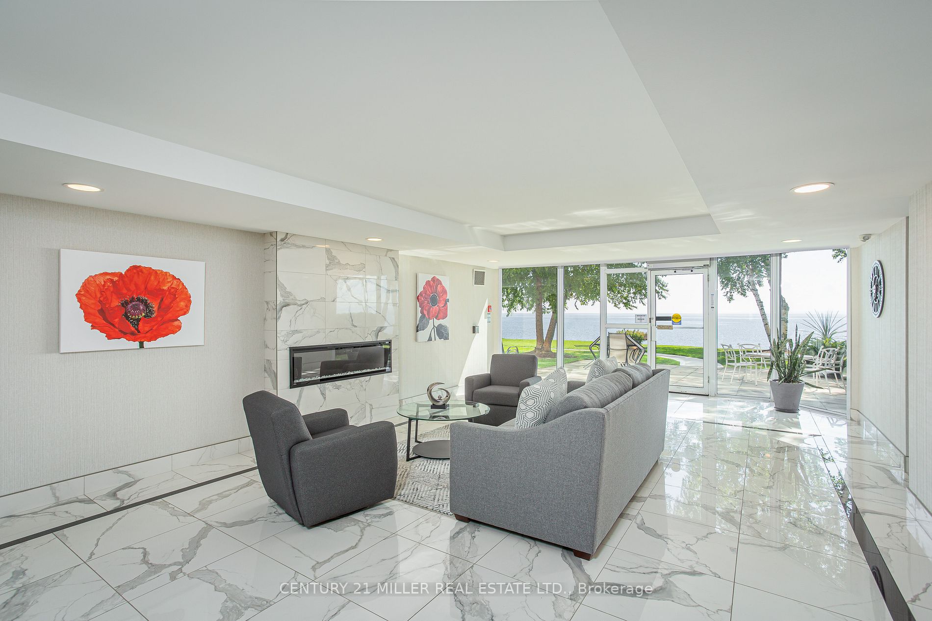 5280 Lakeshore Road, #608