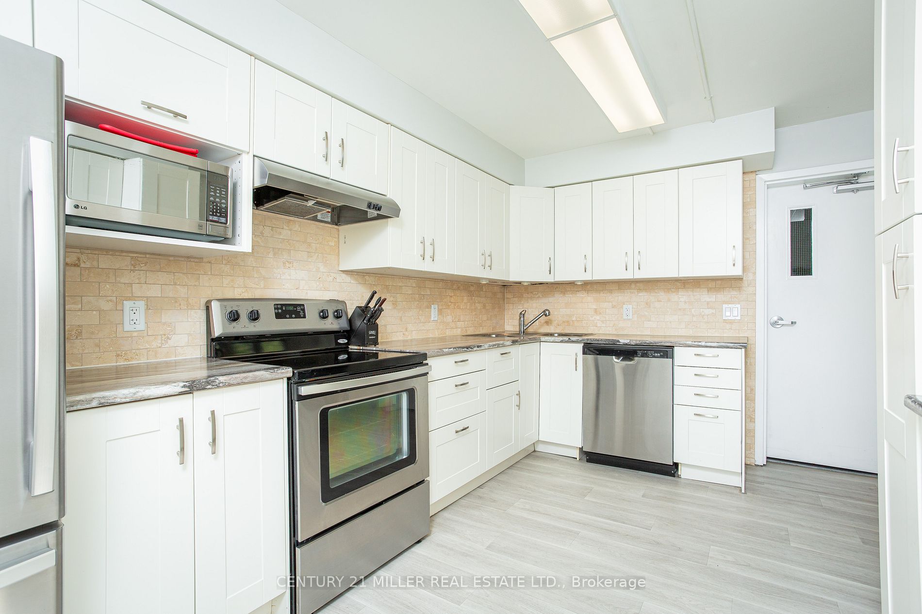 5280 Lakeshore Road, #608