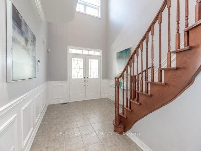 163 Cooke Cres