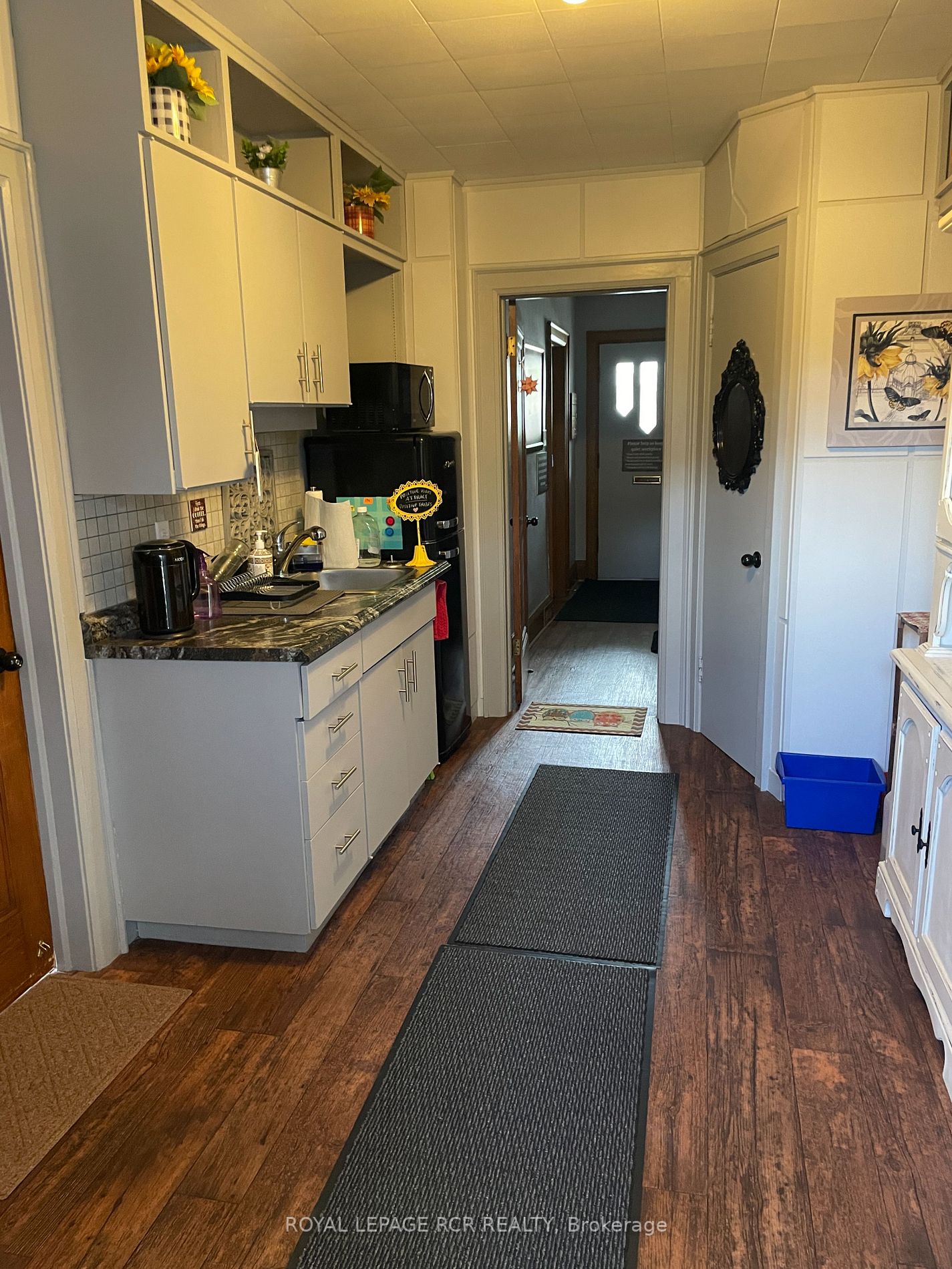 33 King St