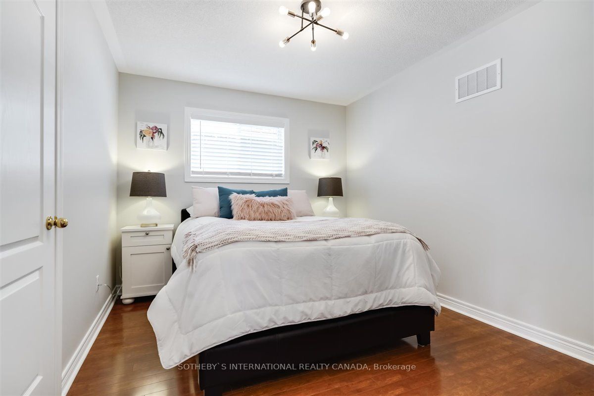 1289 Roper Dr