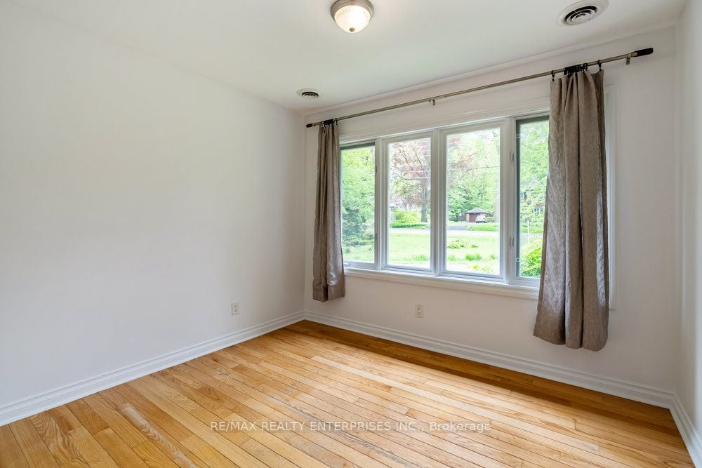 1361 Goldthorpe Rd