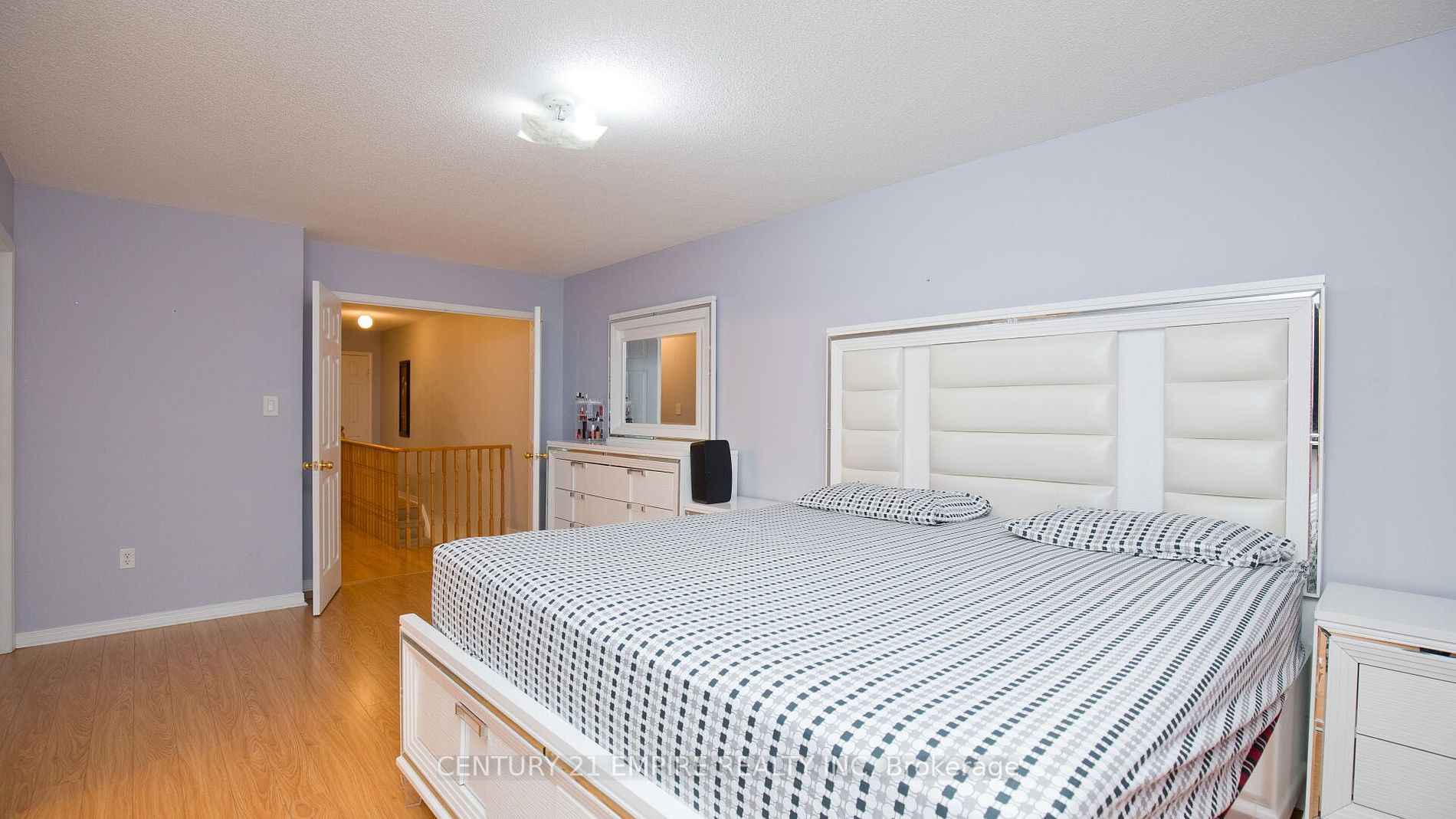 102 Kilrea Way