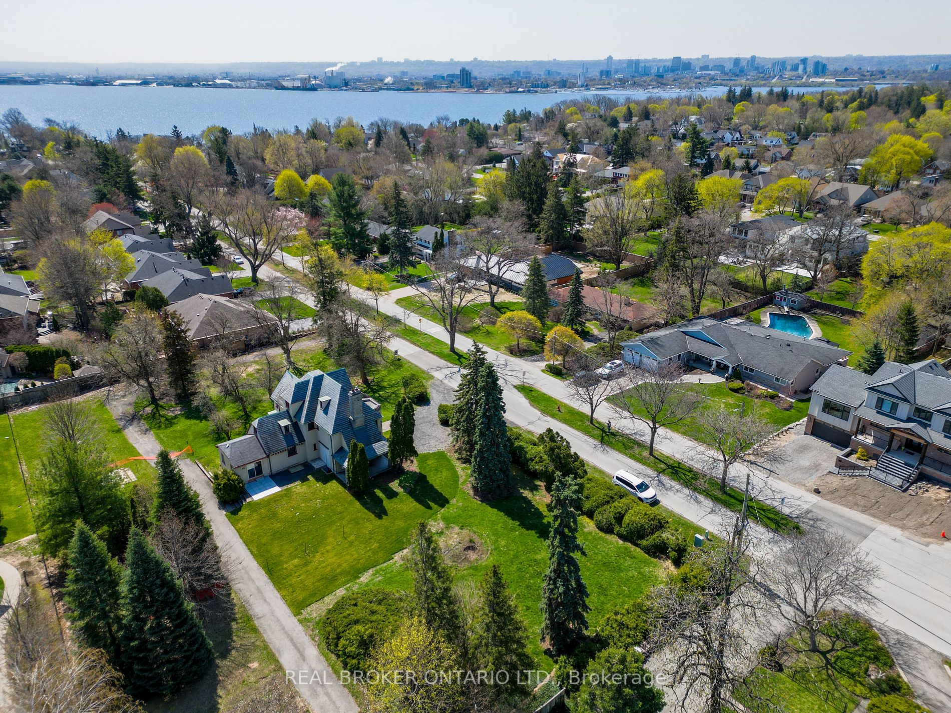 977 Unsworth Lot C Ave