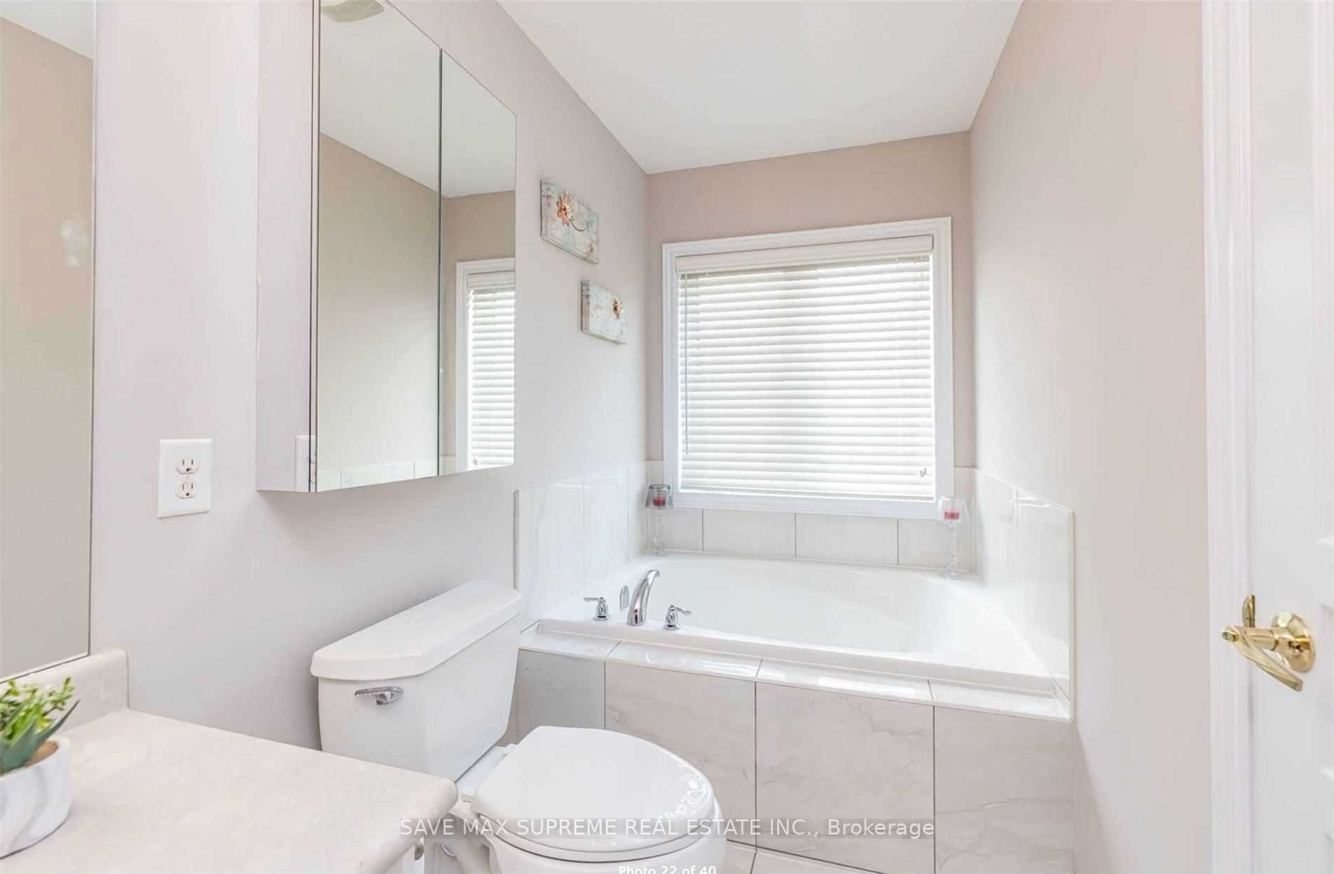 39 Kalmia Rd