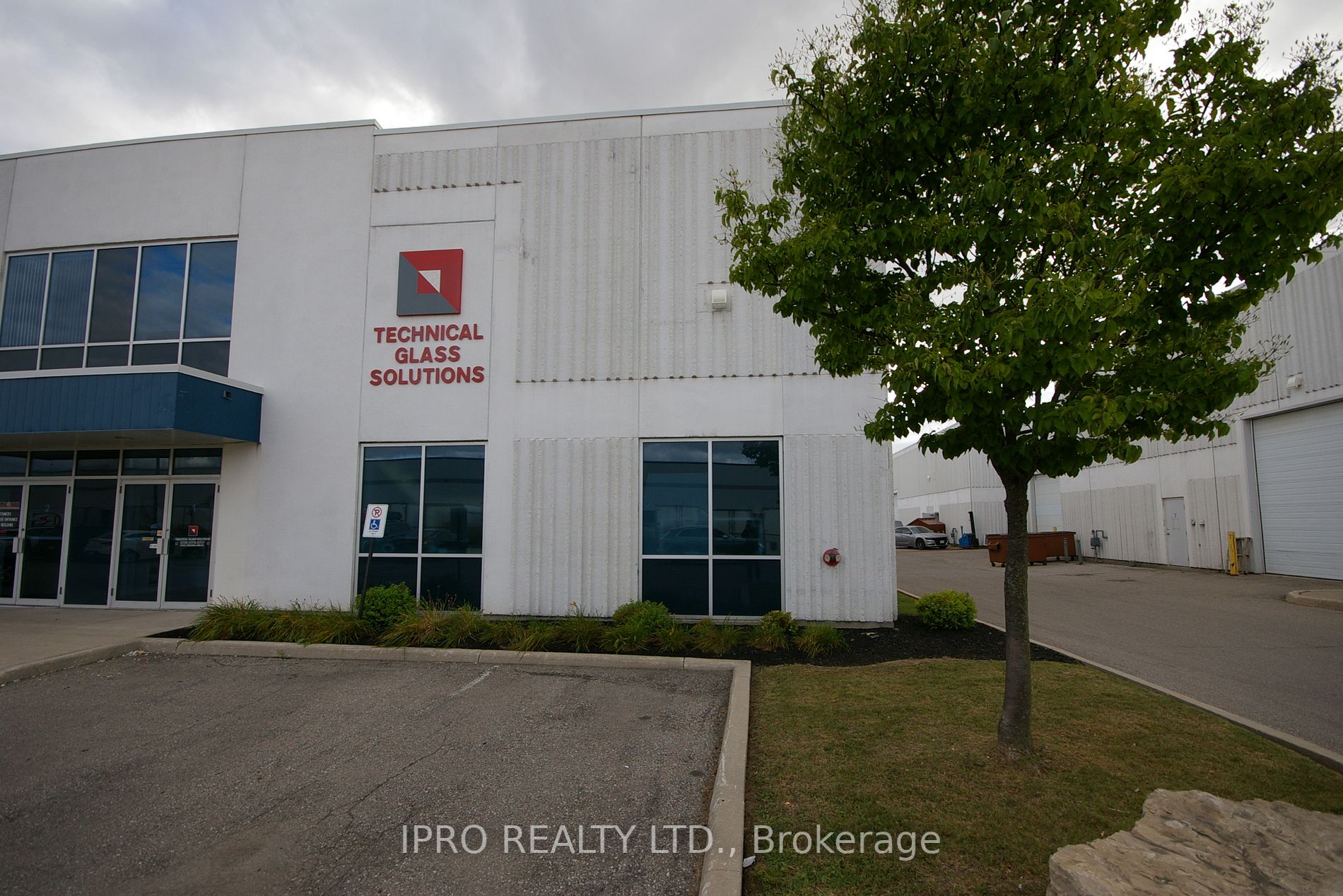 19 Brownridge Rd, #1