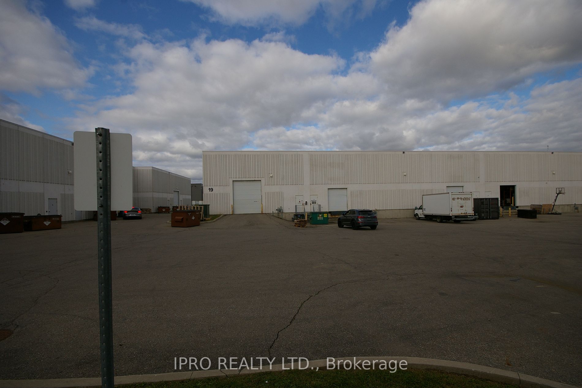 19 Brownridge Rd, #1