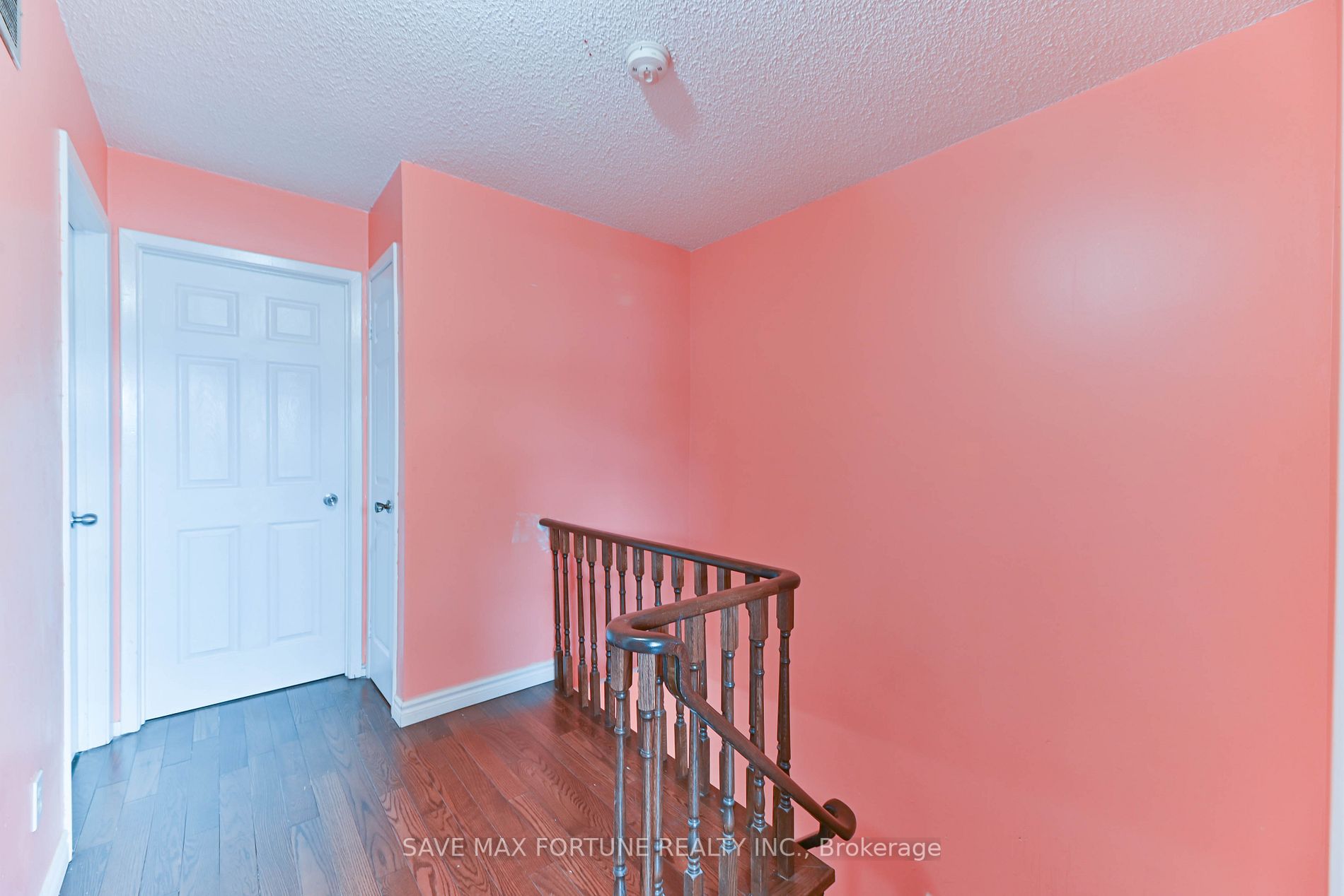 12 Weybridge Tr