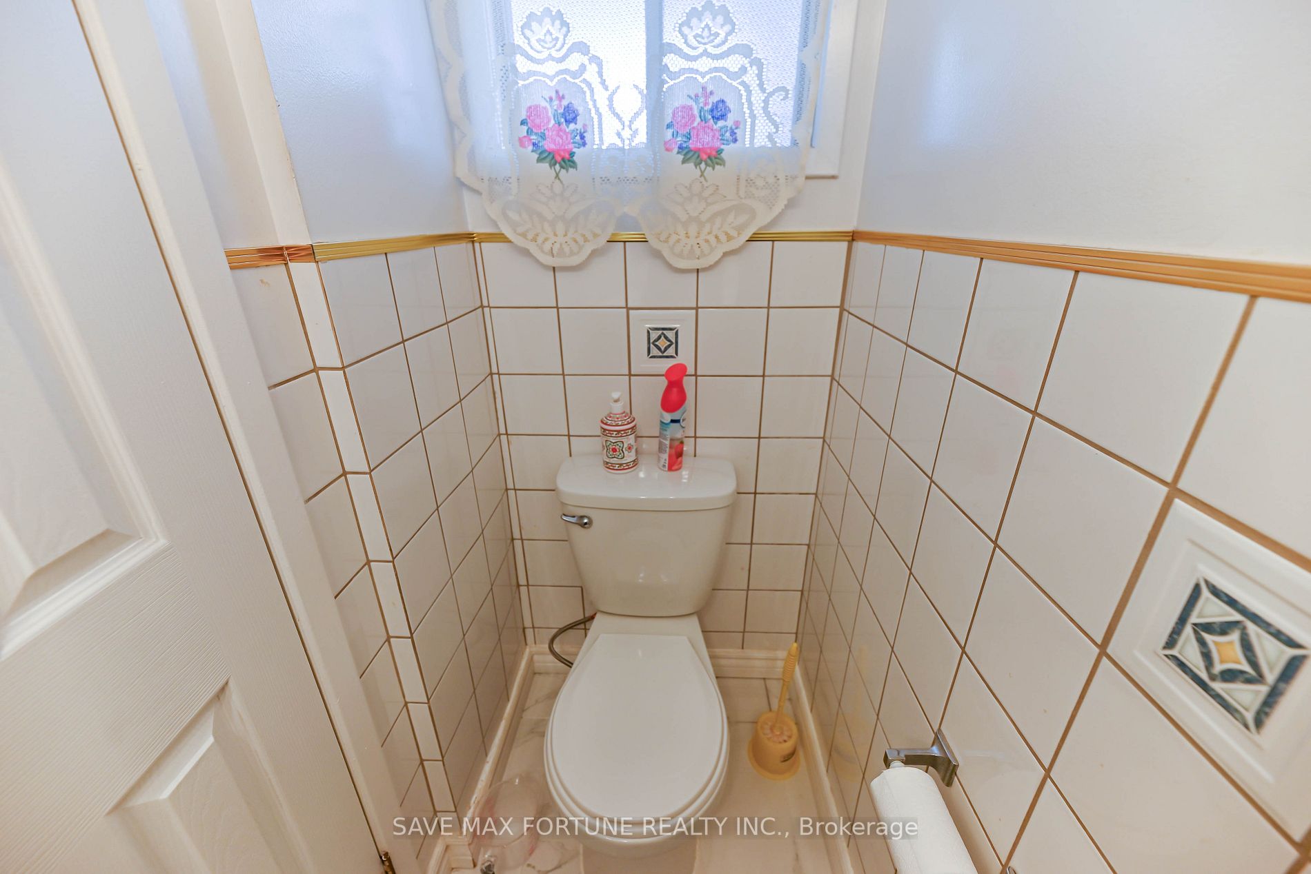12 Weybridge Tr