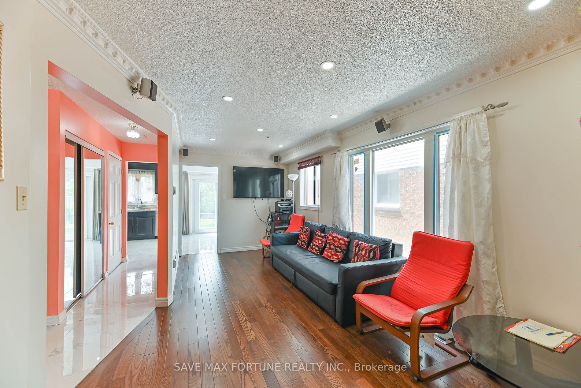 12 Weybridge Tr