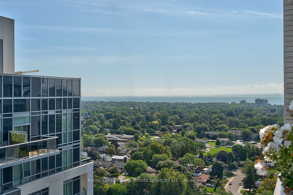 2087 Fairview St, #2109