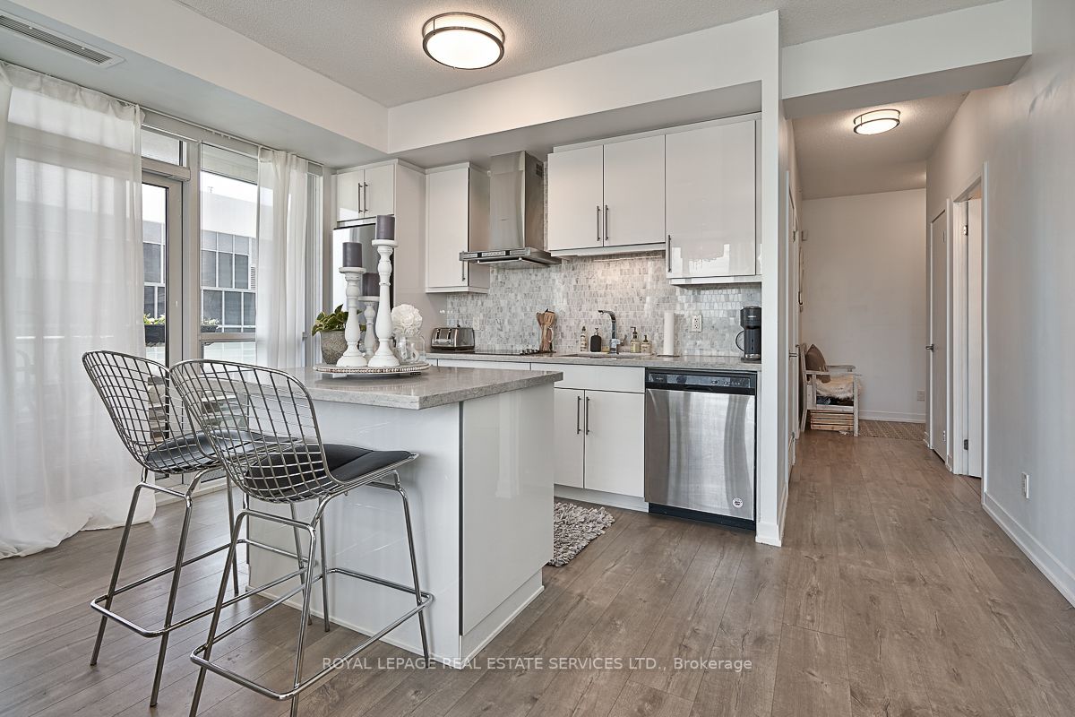 2087 Fairview St, #2109