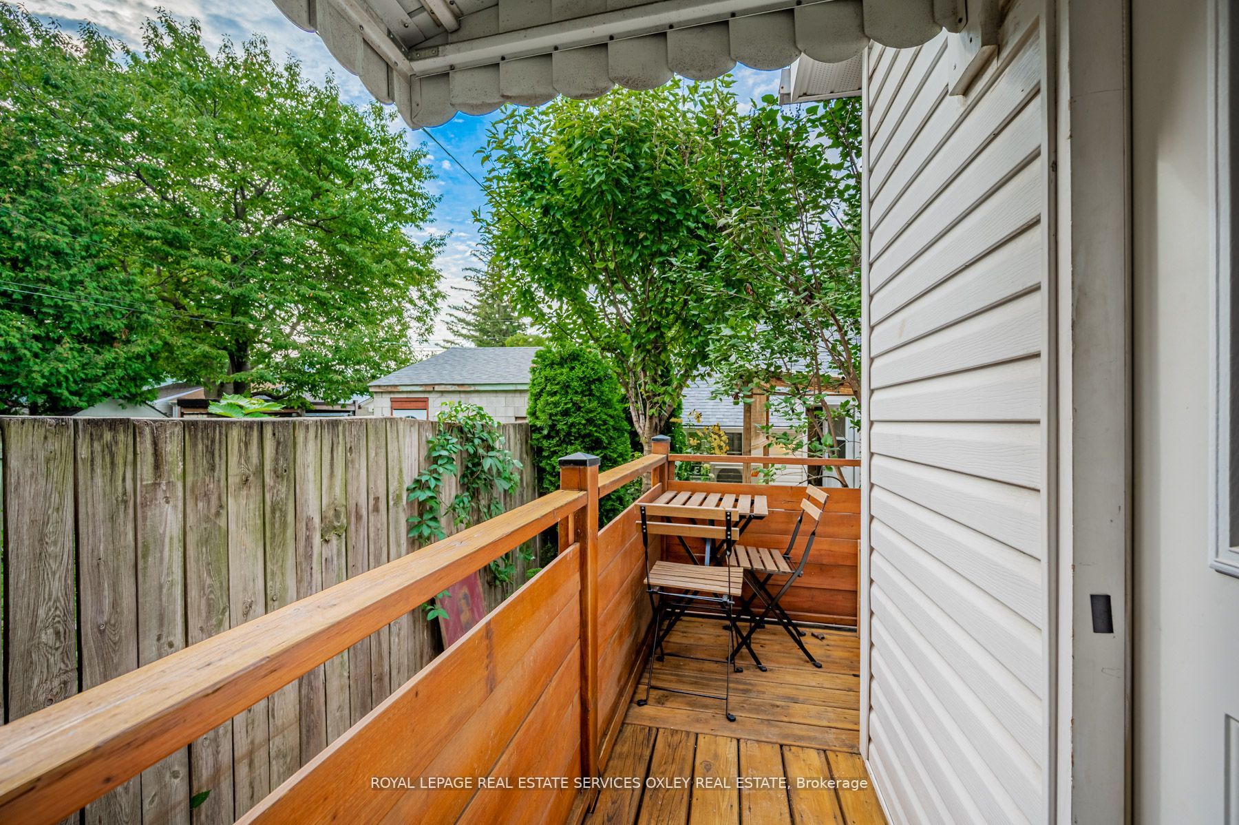 17 Garnet Ave