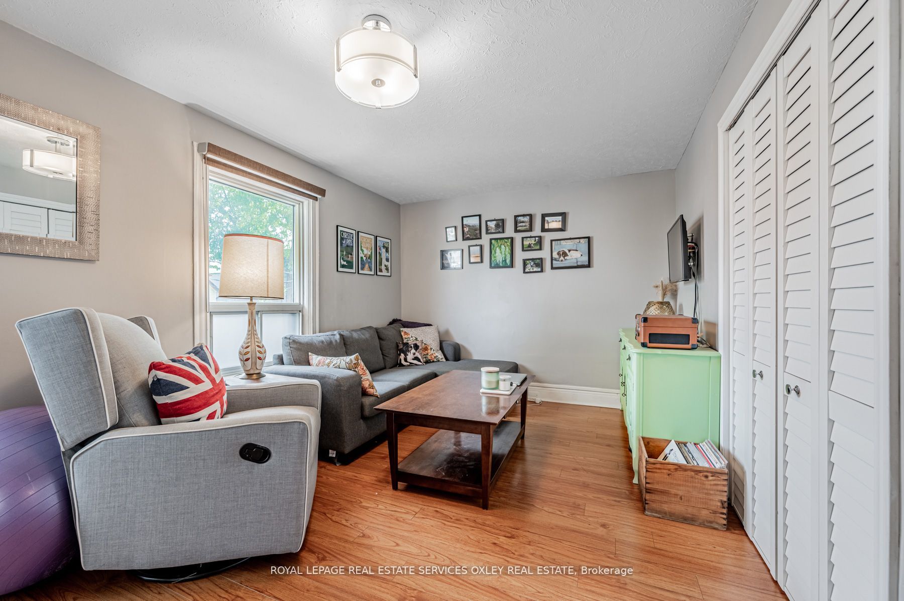 17 Garnet Ave