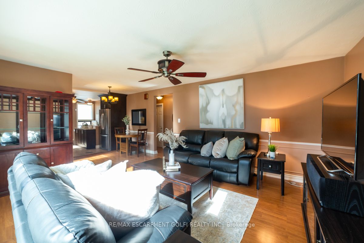 111 Anne Blvd