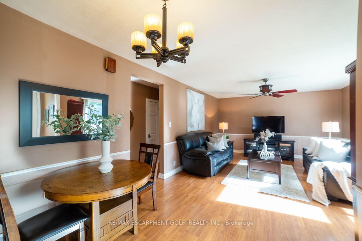111 Anne Blvd