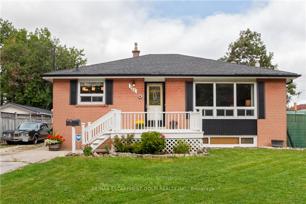111 Anne Blvd, Milton