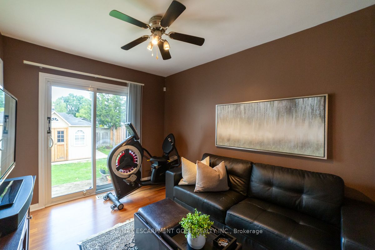 111 Anne Blvd