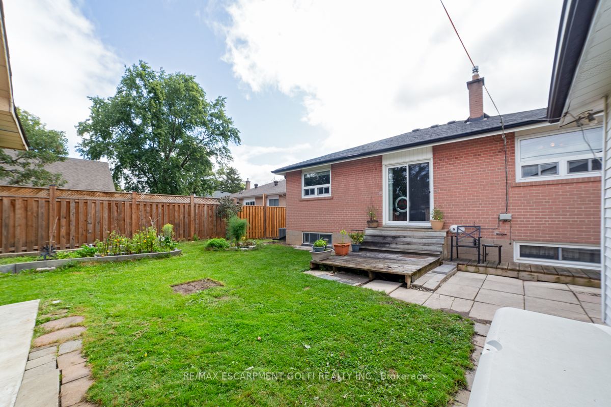 111 Anne Blvd