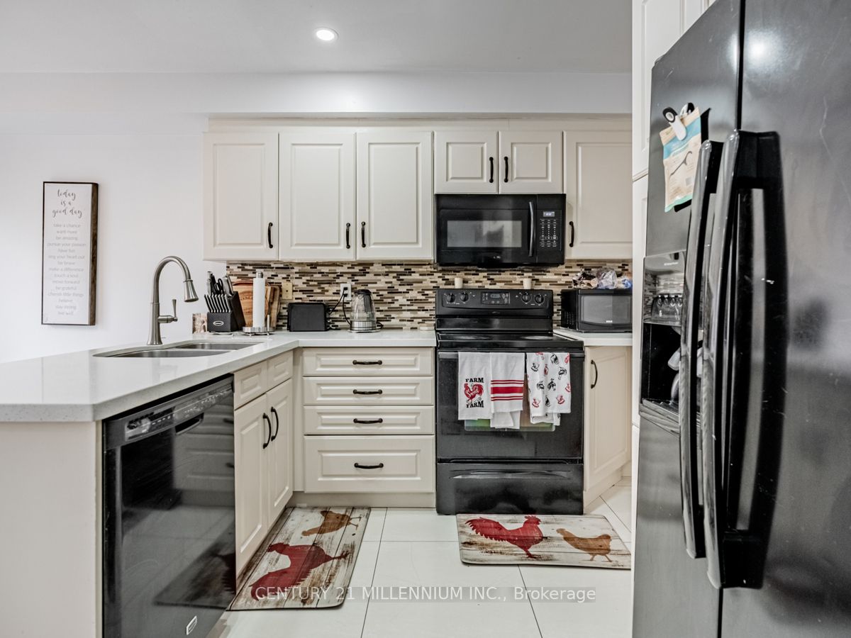 57 Tideland Dr