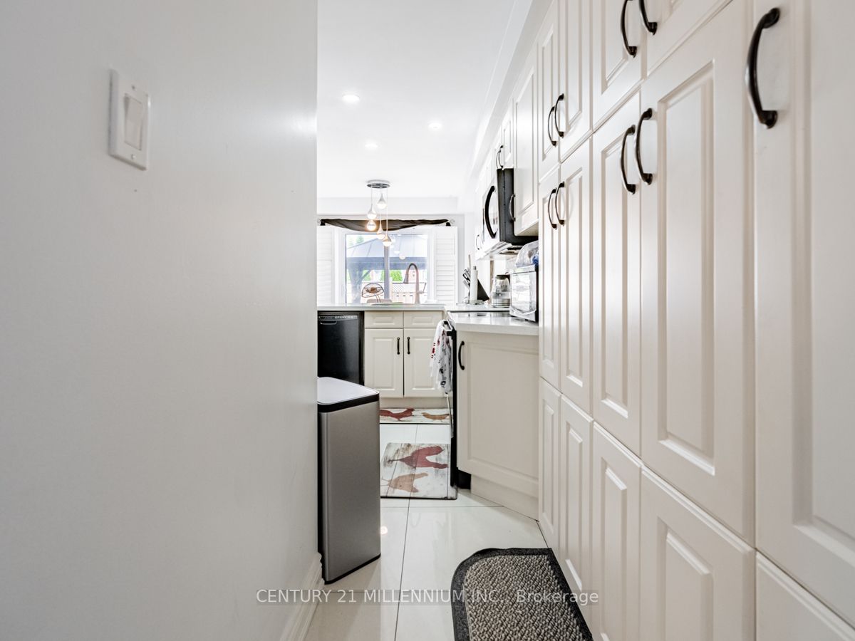 57 Tideland Dr