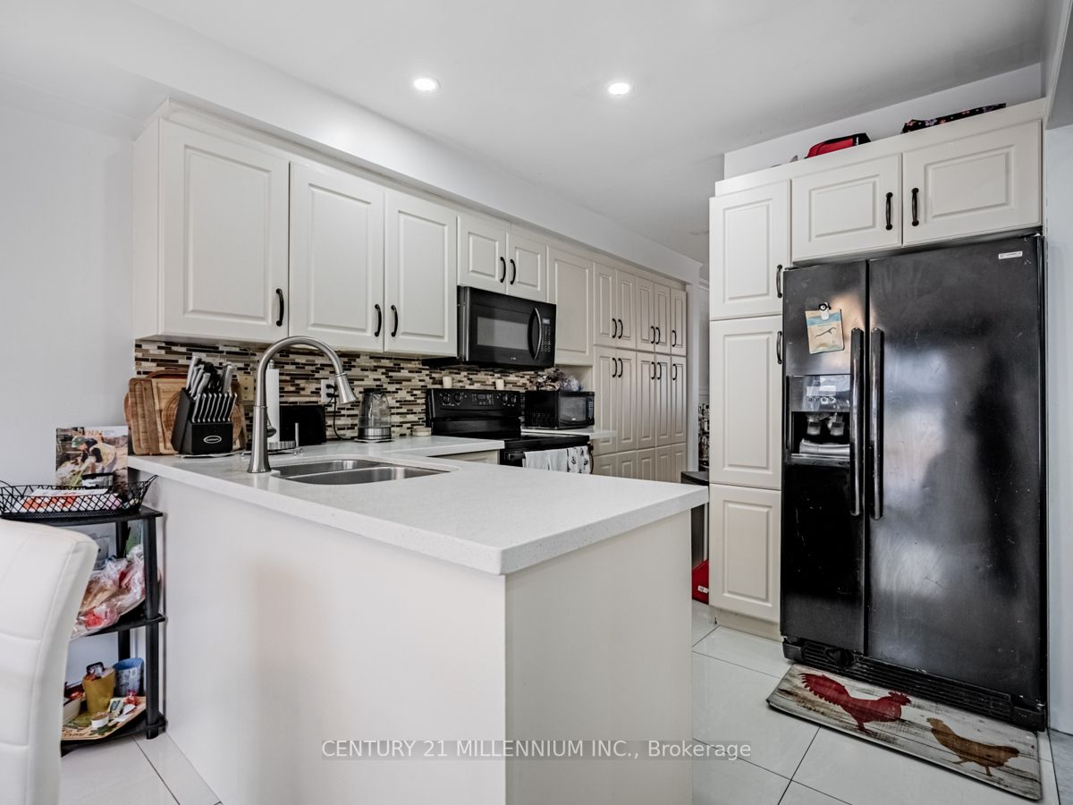 57 Tideland Dr