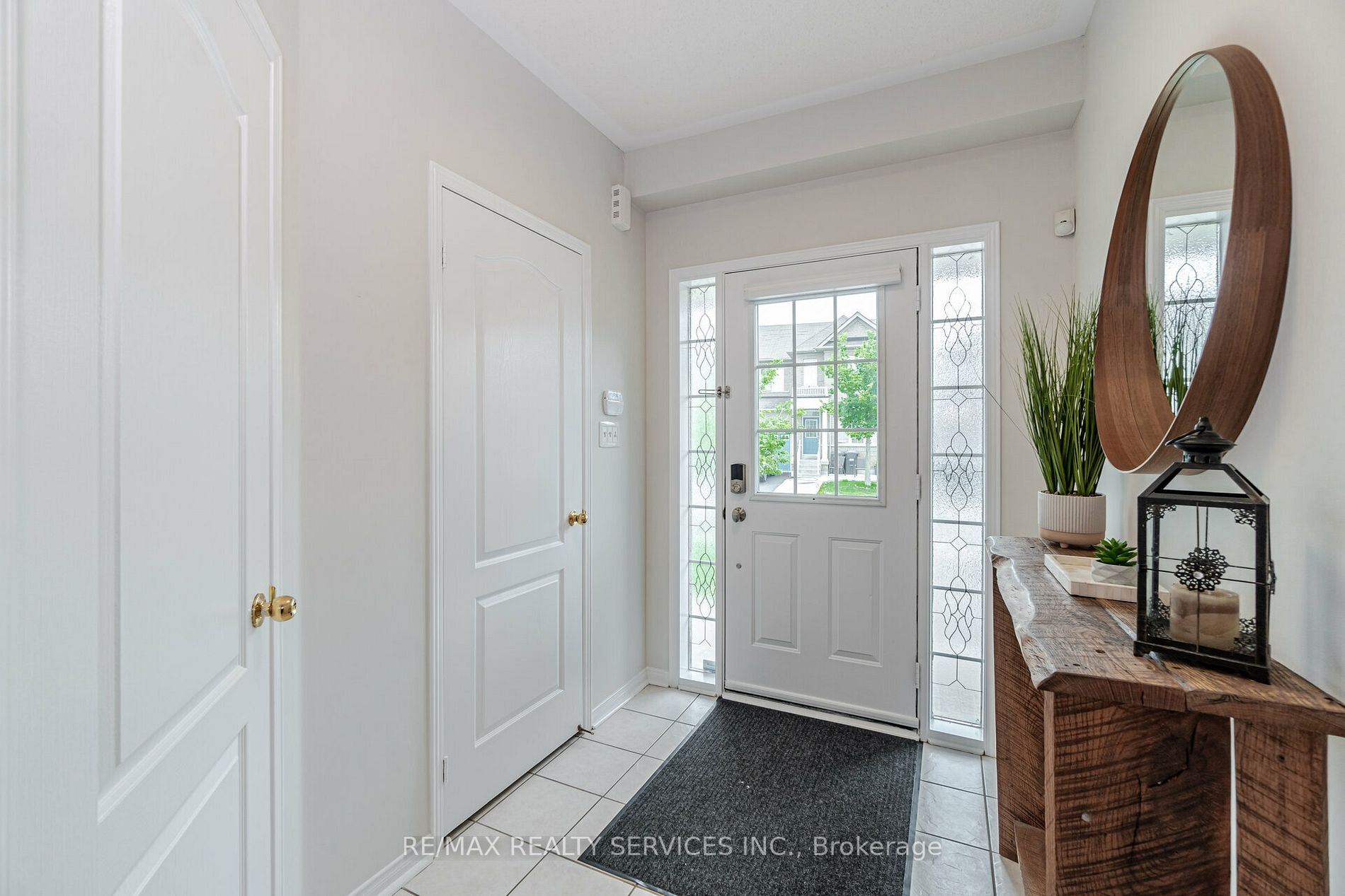 98 Tomabrook Cres