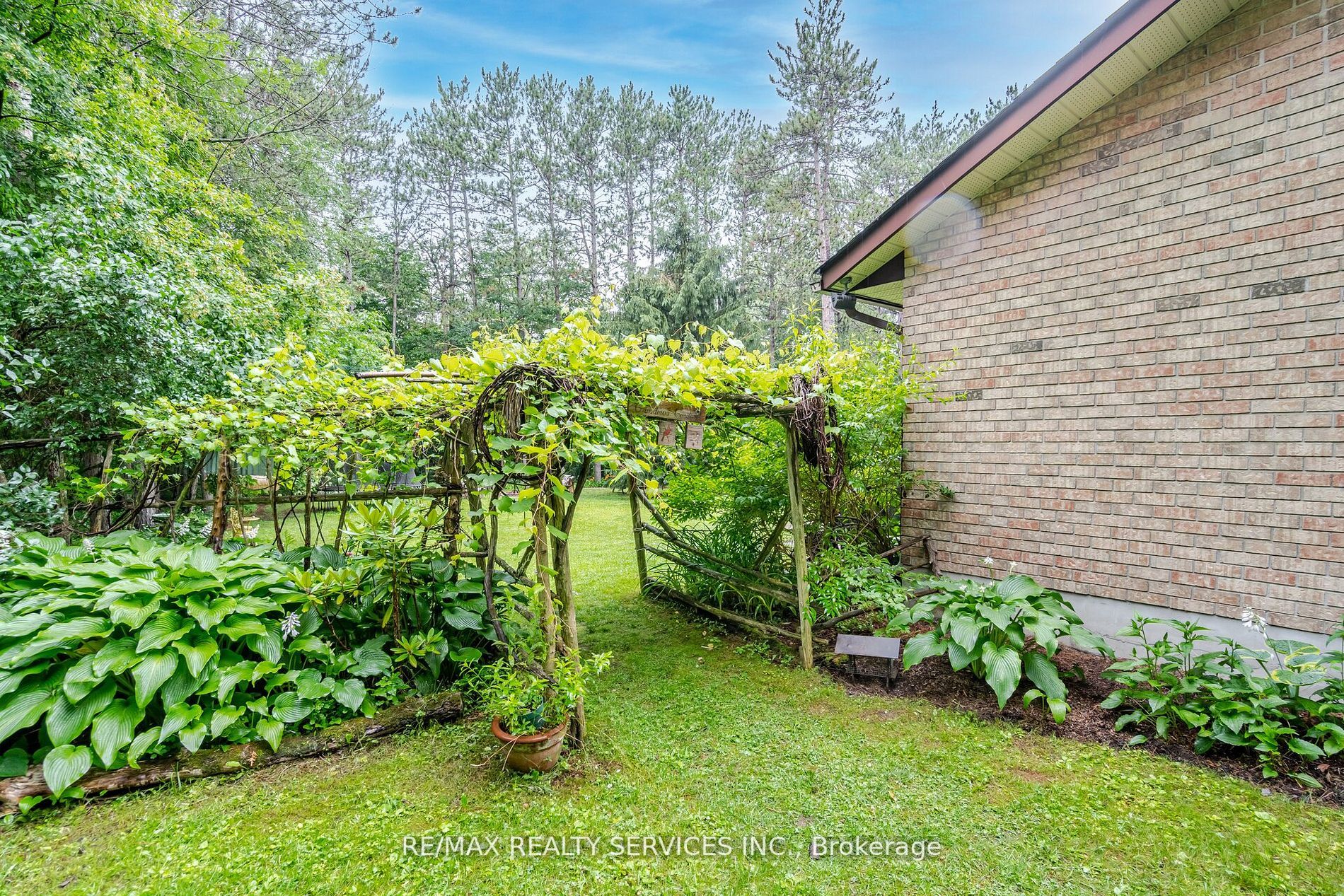 32 Damascus Drive