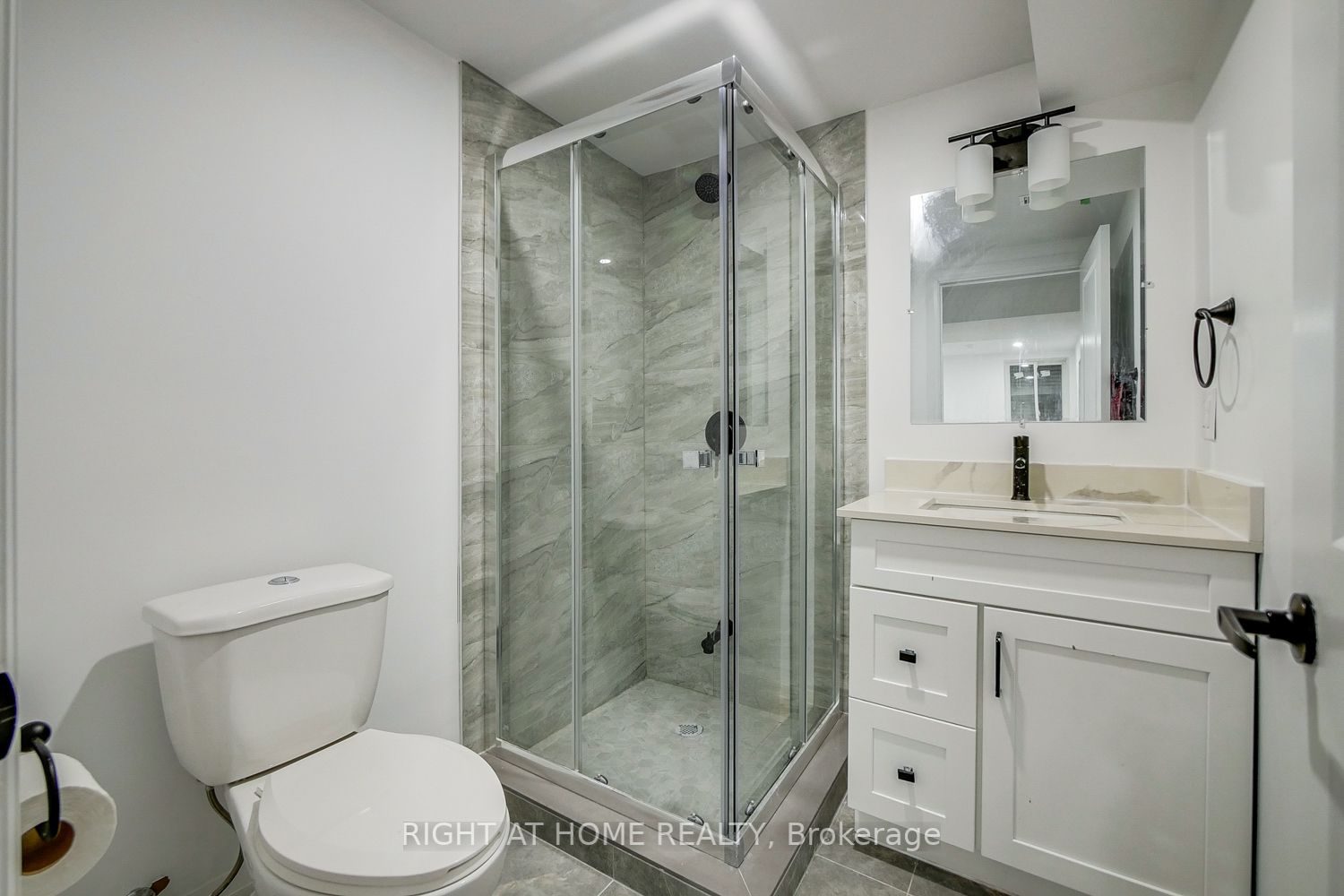 622 Clover Park Crescent, #Bsmt