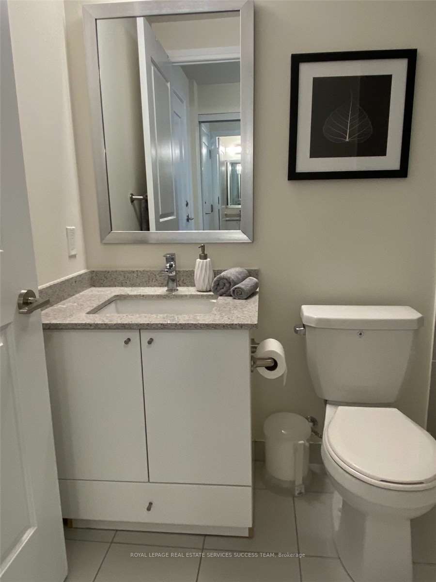 35 Watergarden Dr, #2714