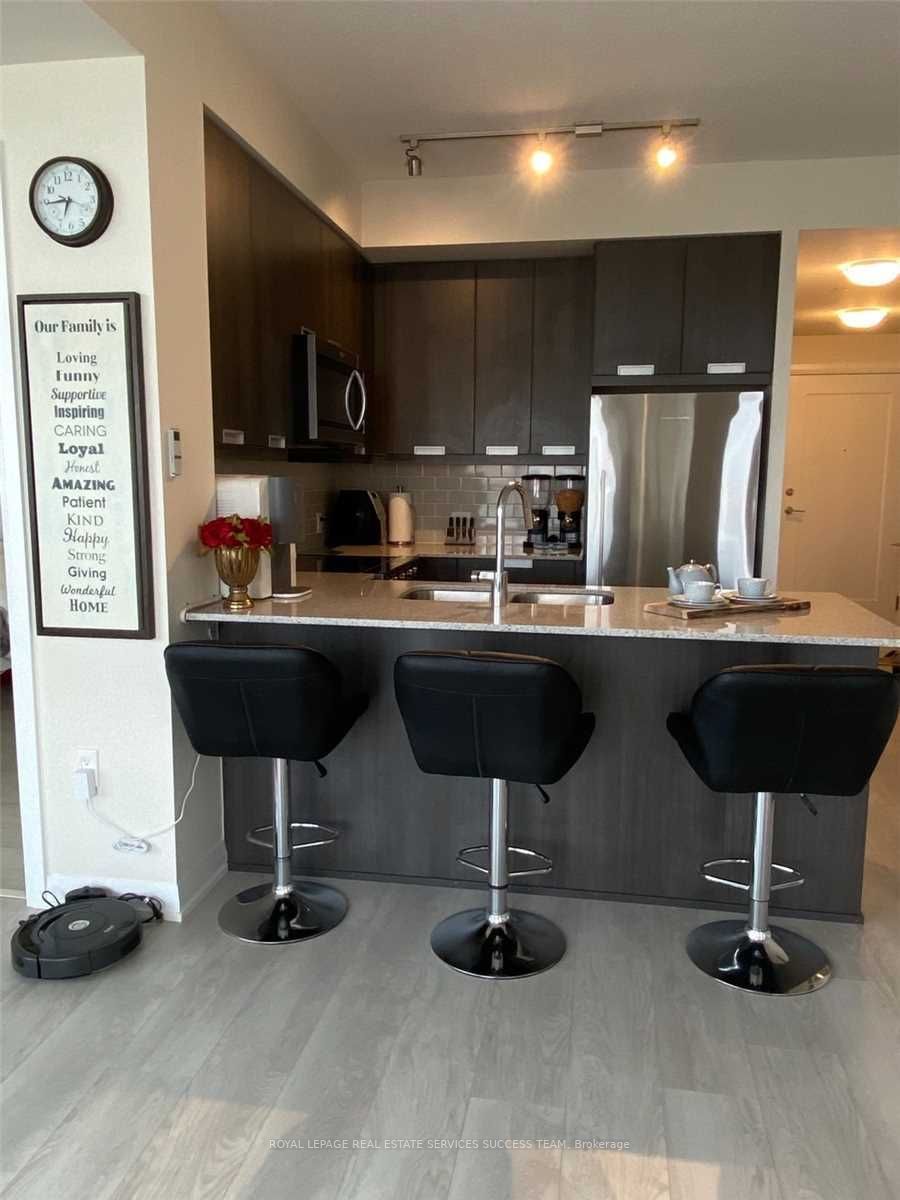 35 Watergarden Dr, #2714