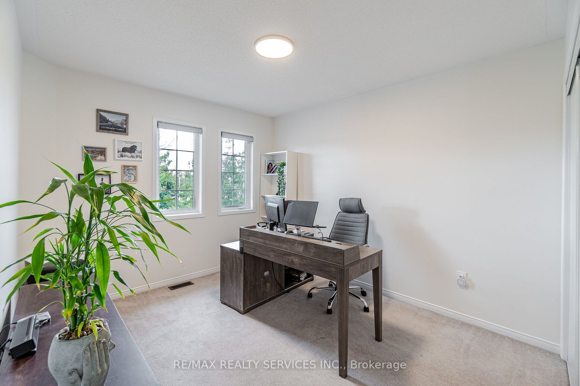 125 Fairhill Ave