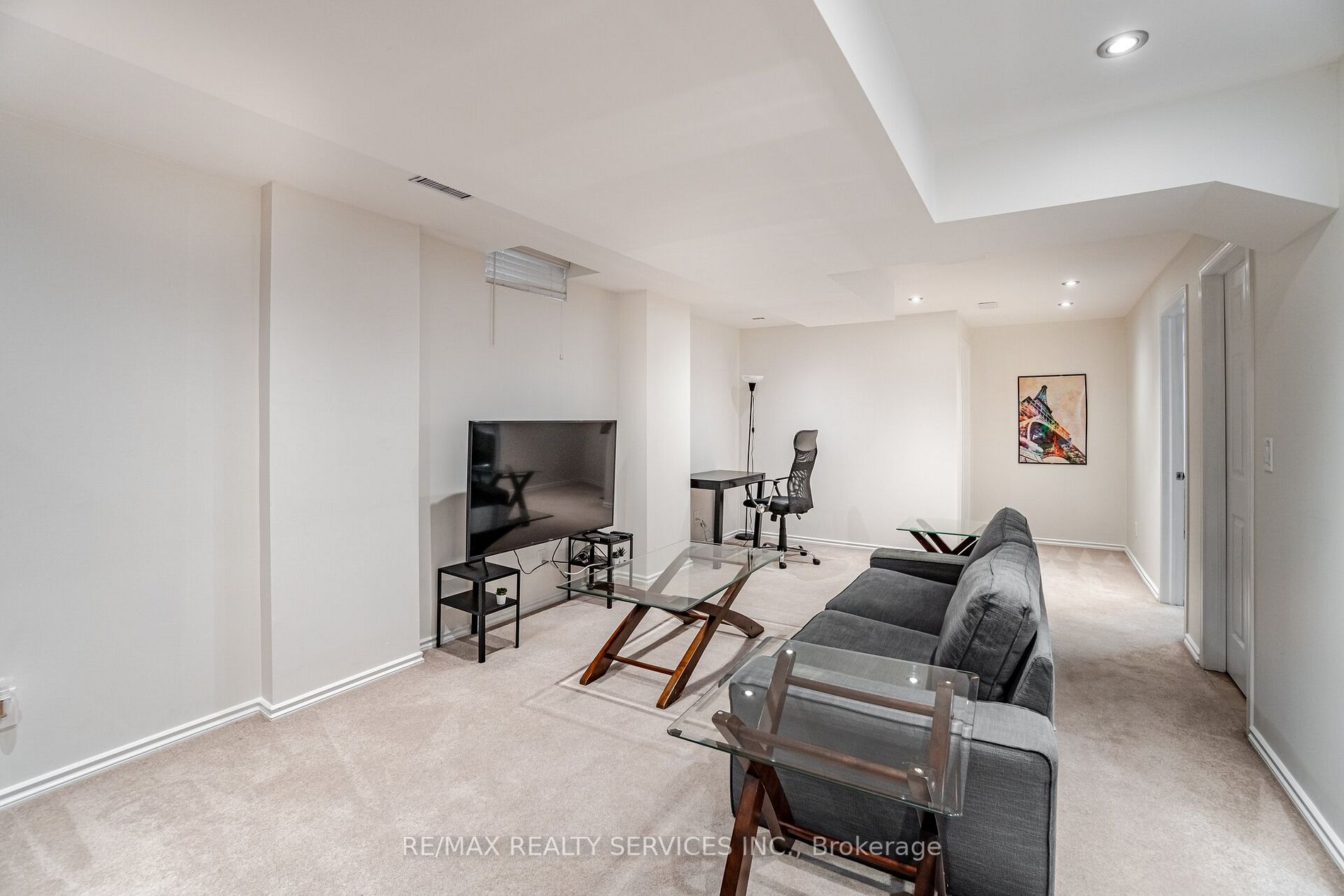 125 Fairhill Ave