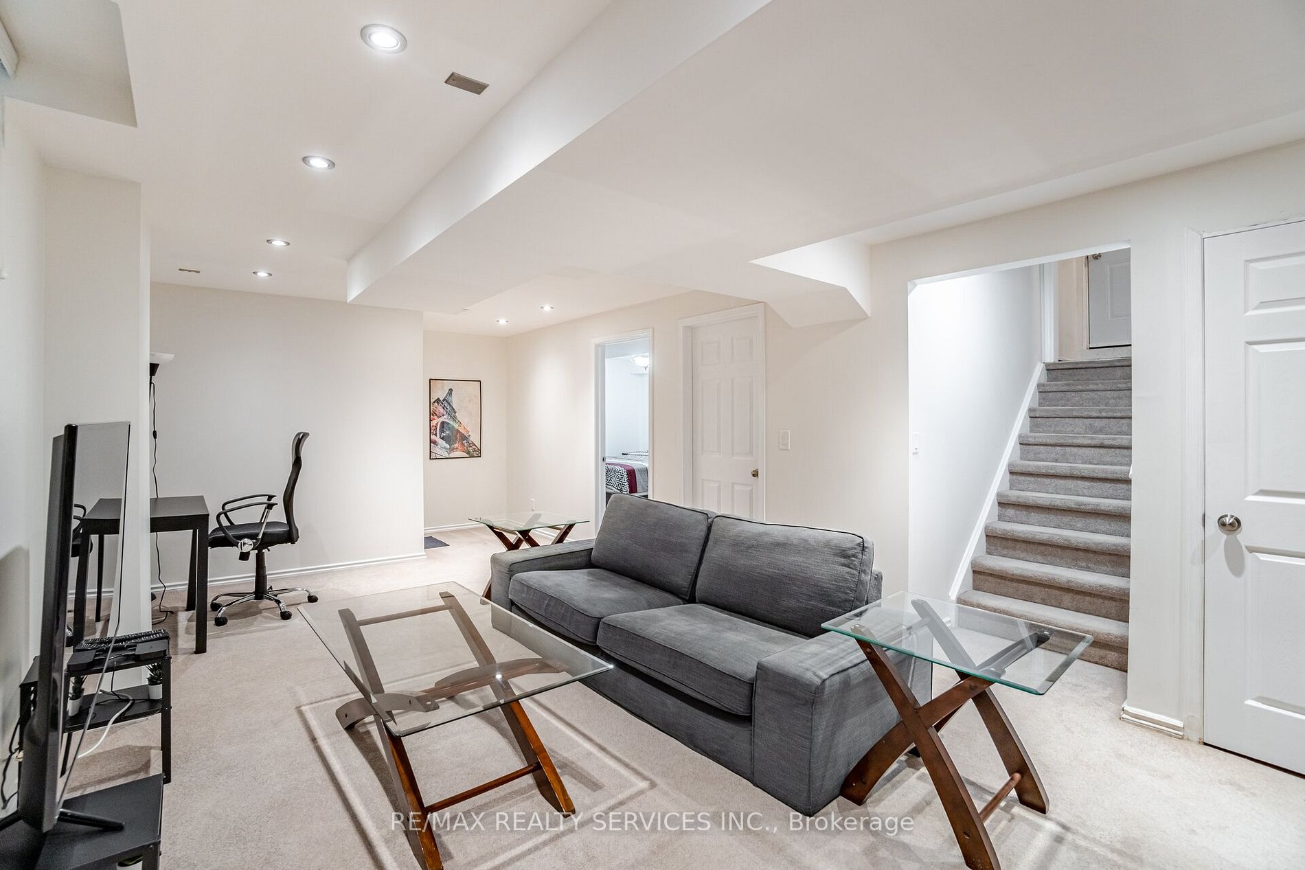 125 Fairhill Ave