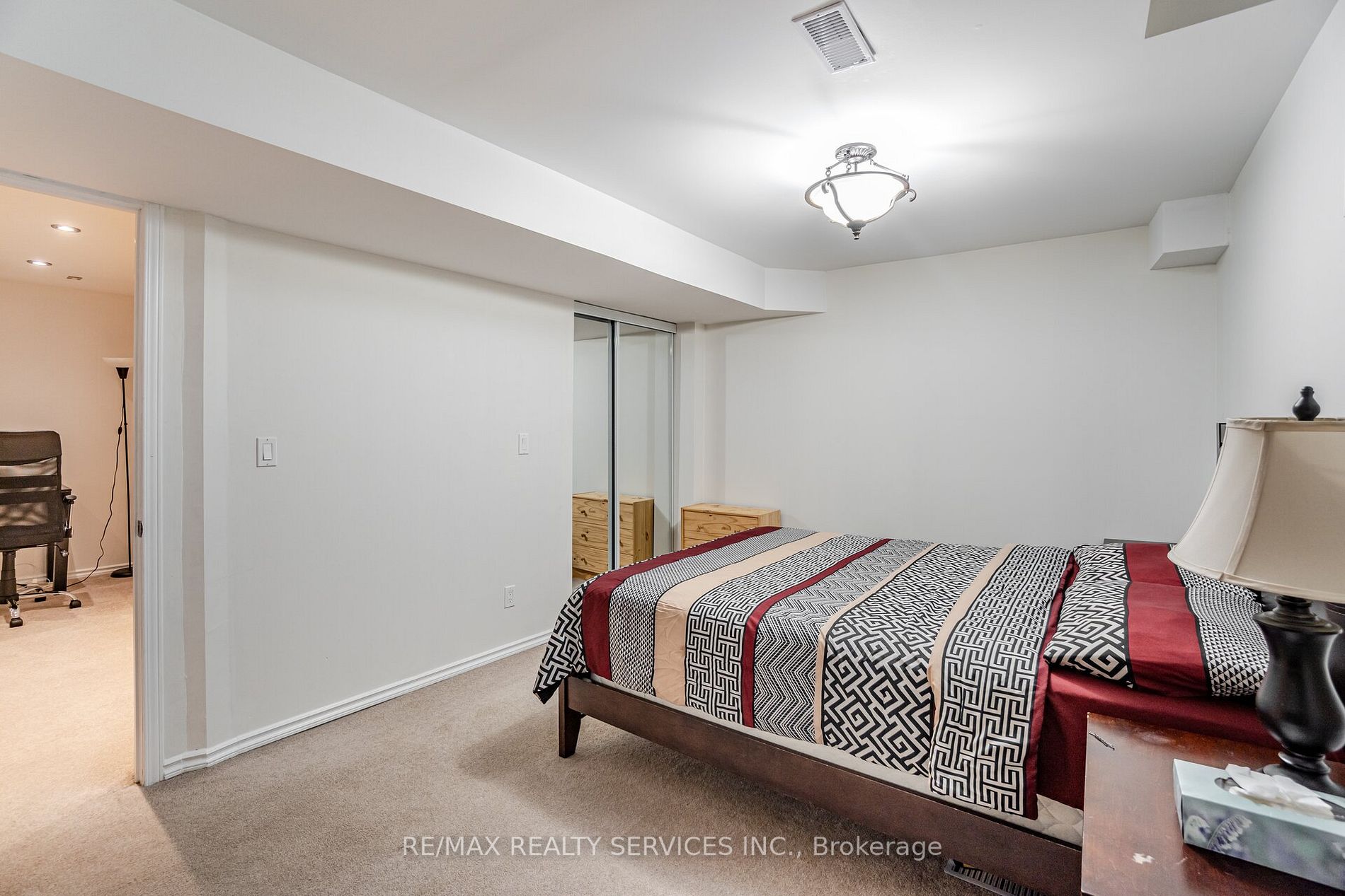 125 Fairhill Ave