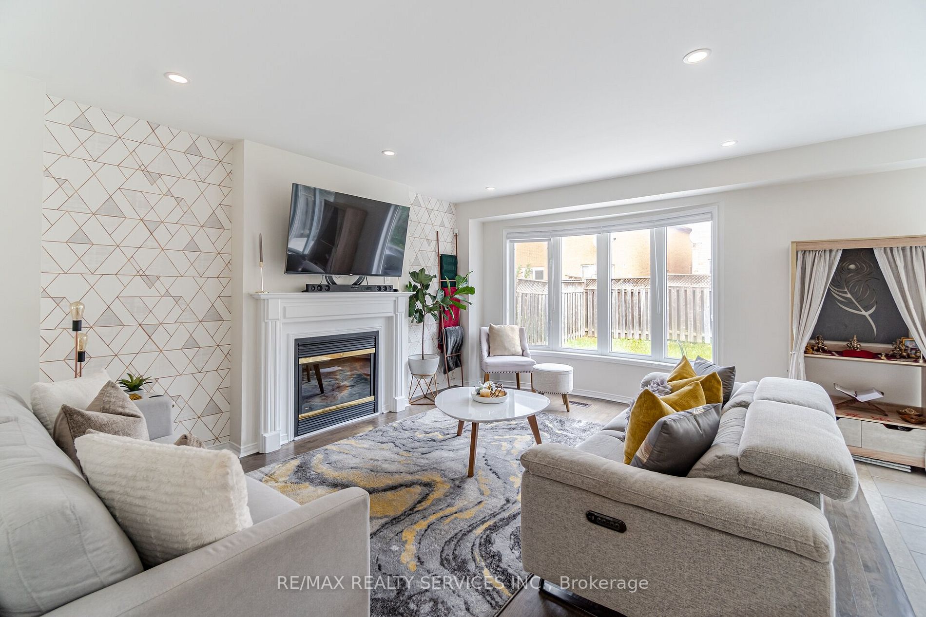 125 Fairhill Ave