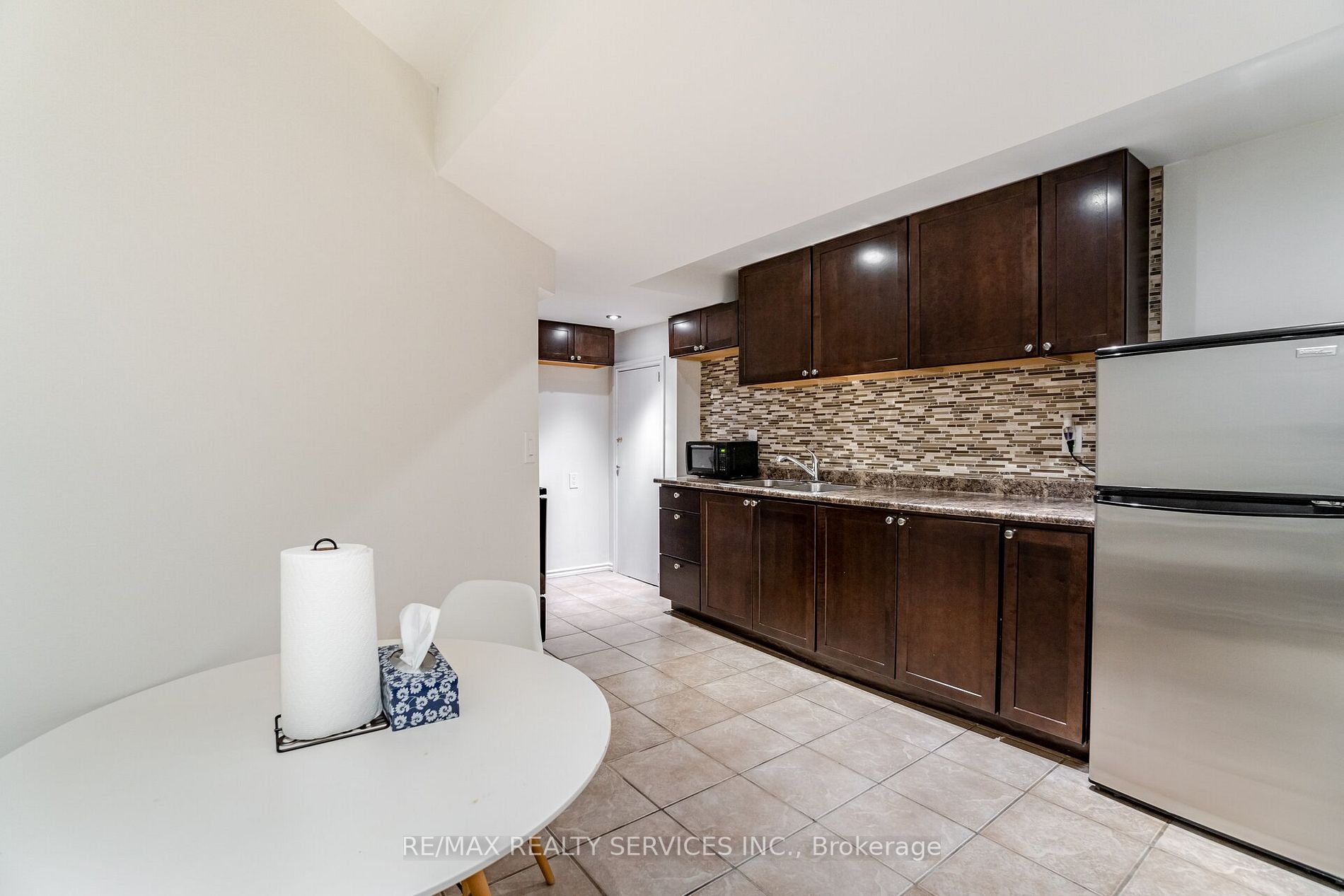 125 Fairhill Ave