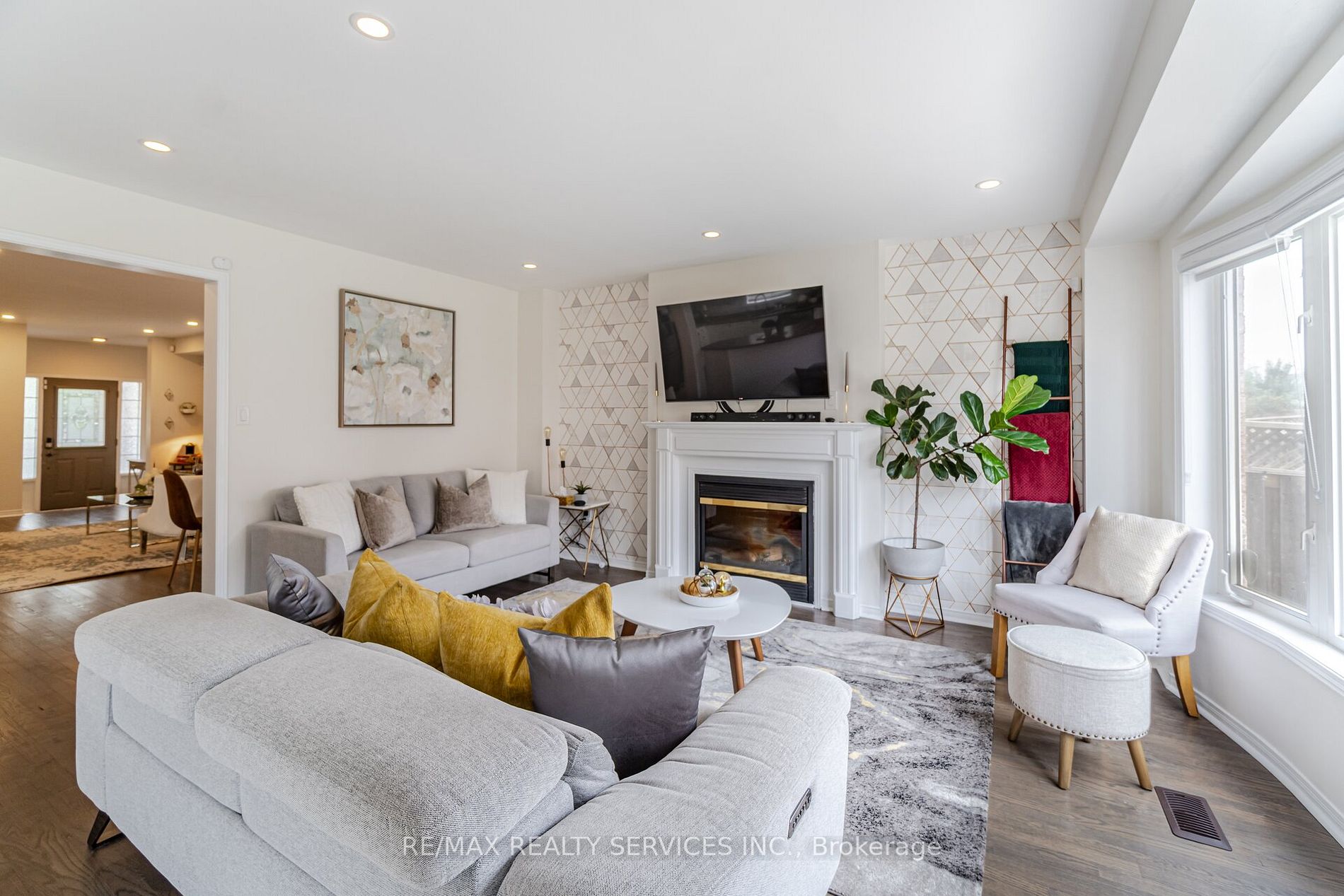 125 Fairhill Ave