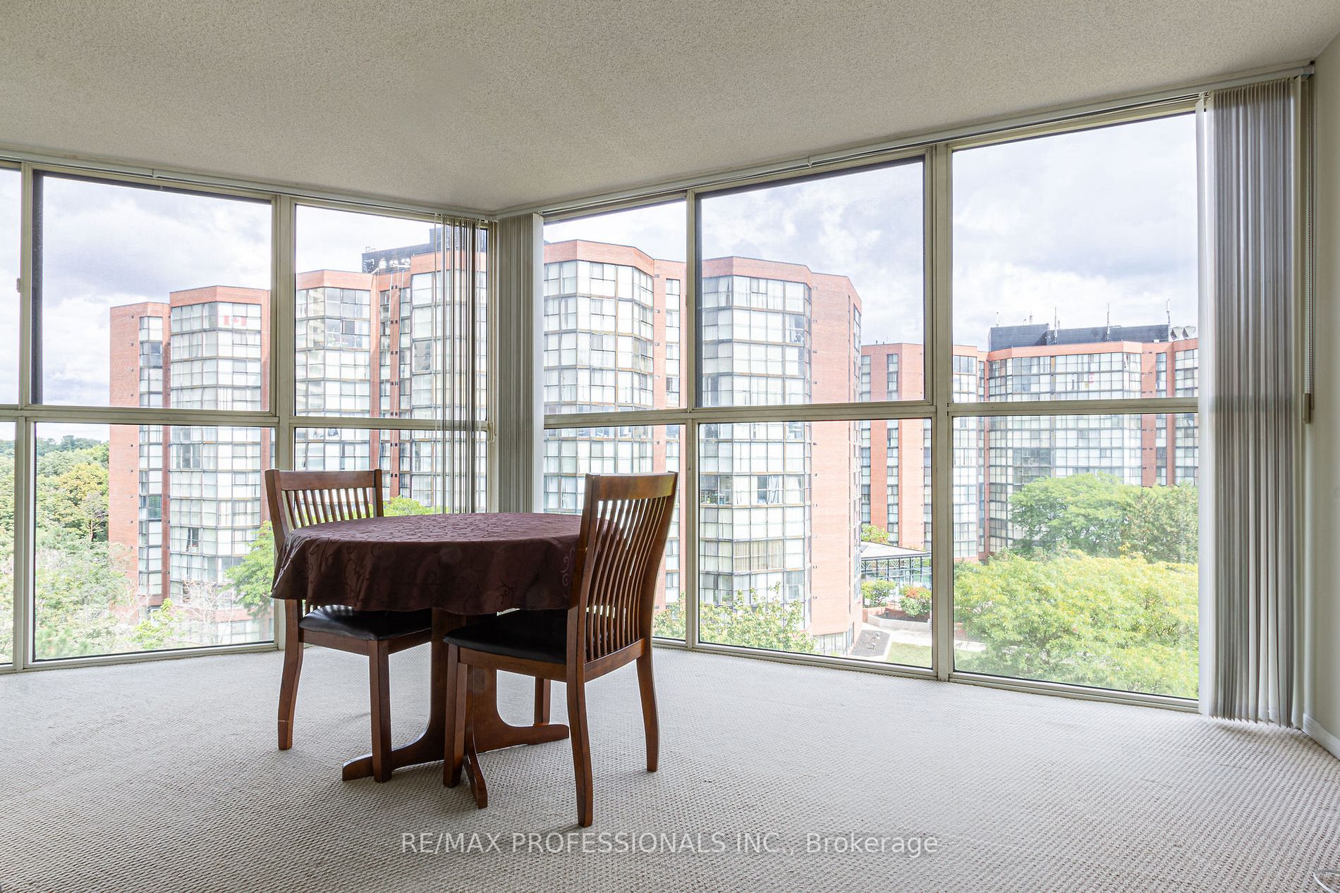2091 Hurontario St, #710