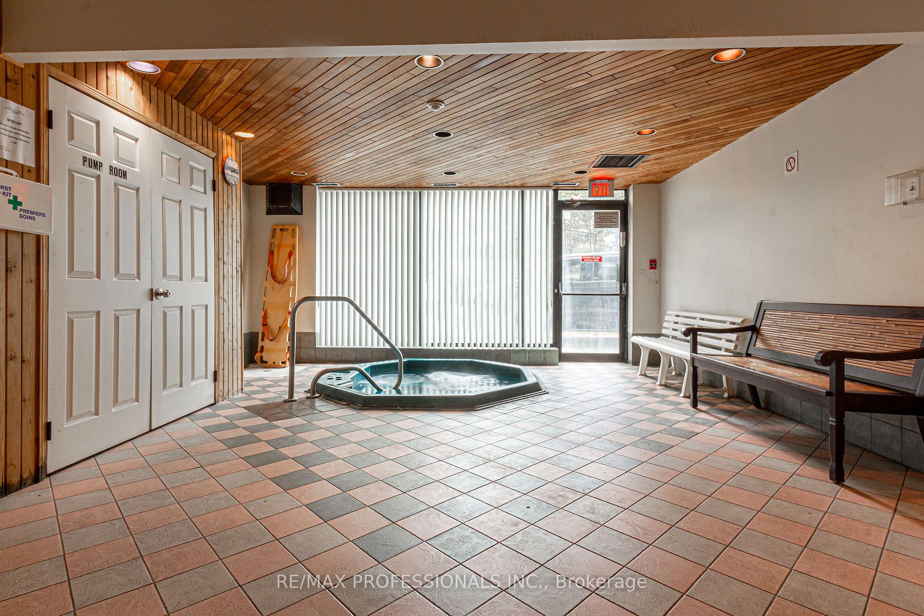 2091 Hurontario St, #710